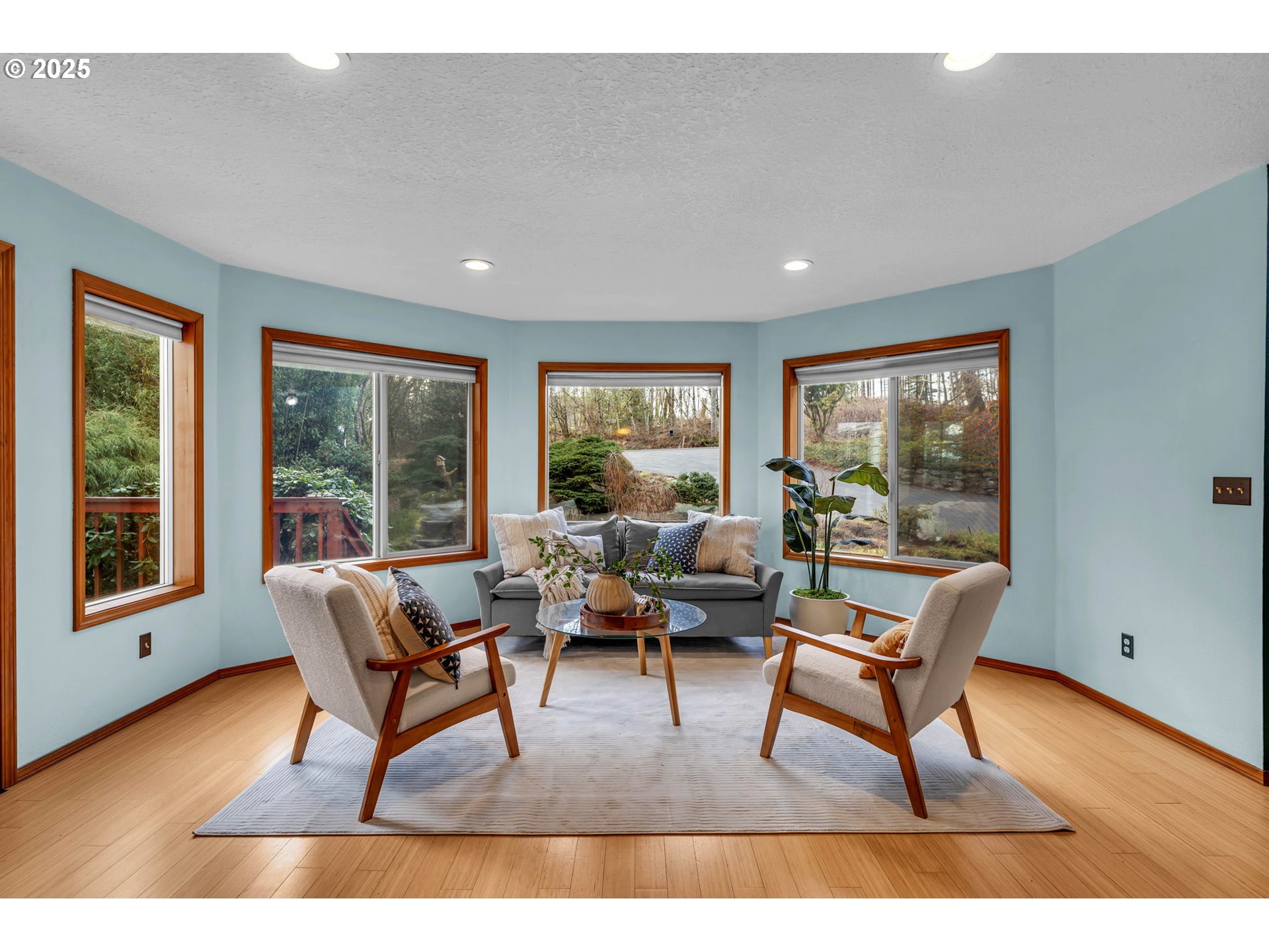 3809 SE SAINT CLAIR RD