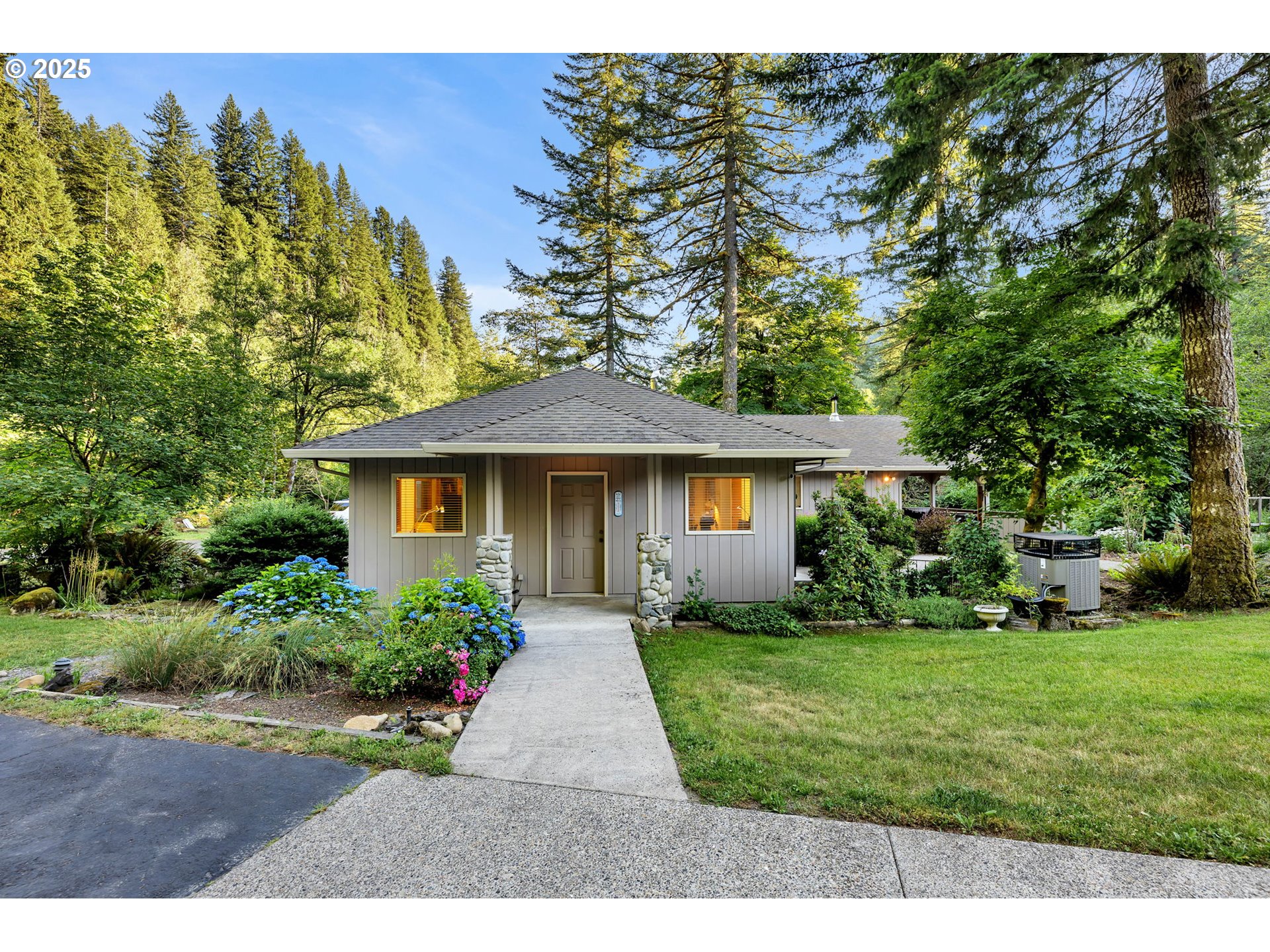 362 LINDA LN
