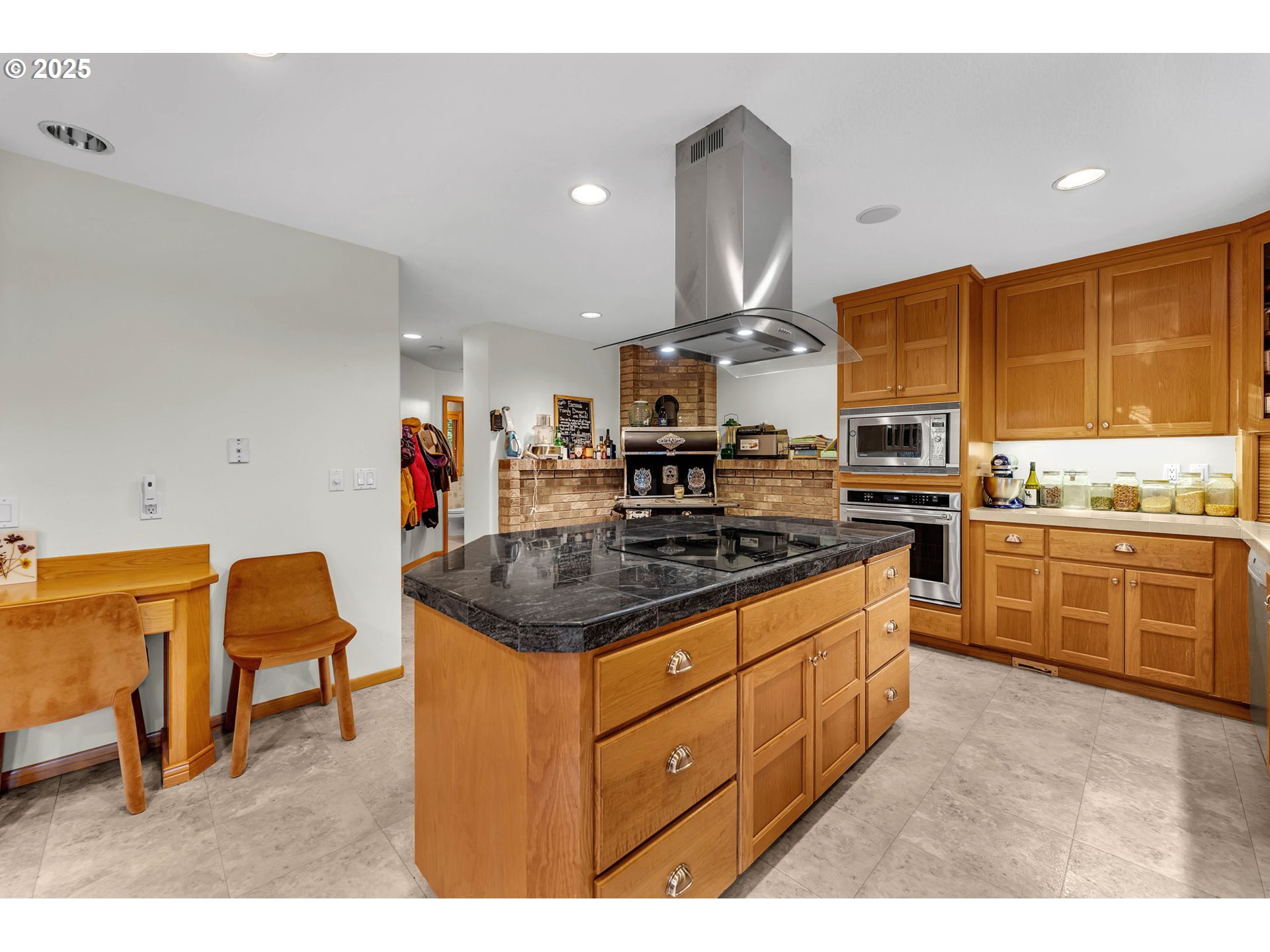 362 LINDA LN