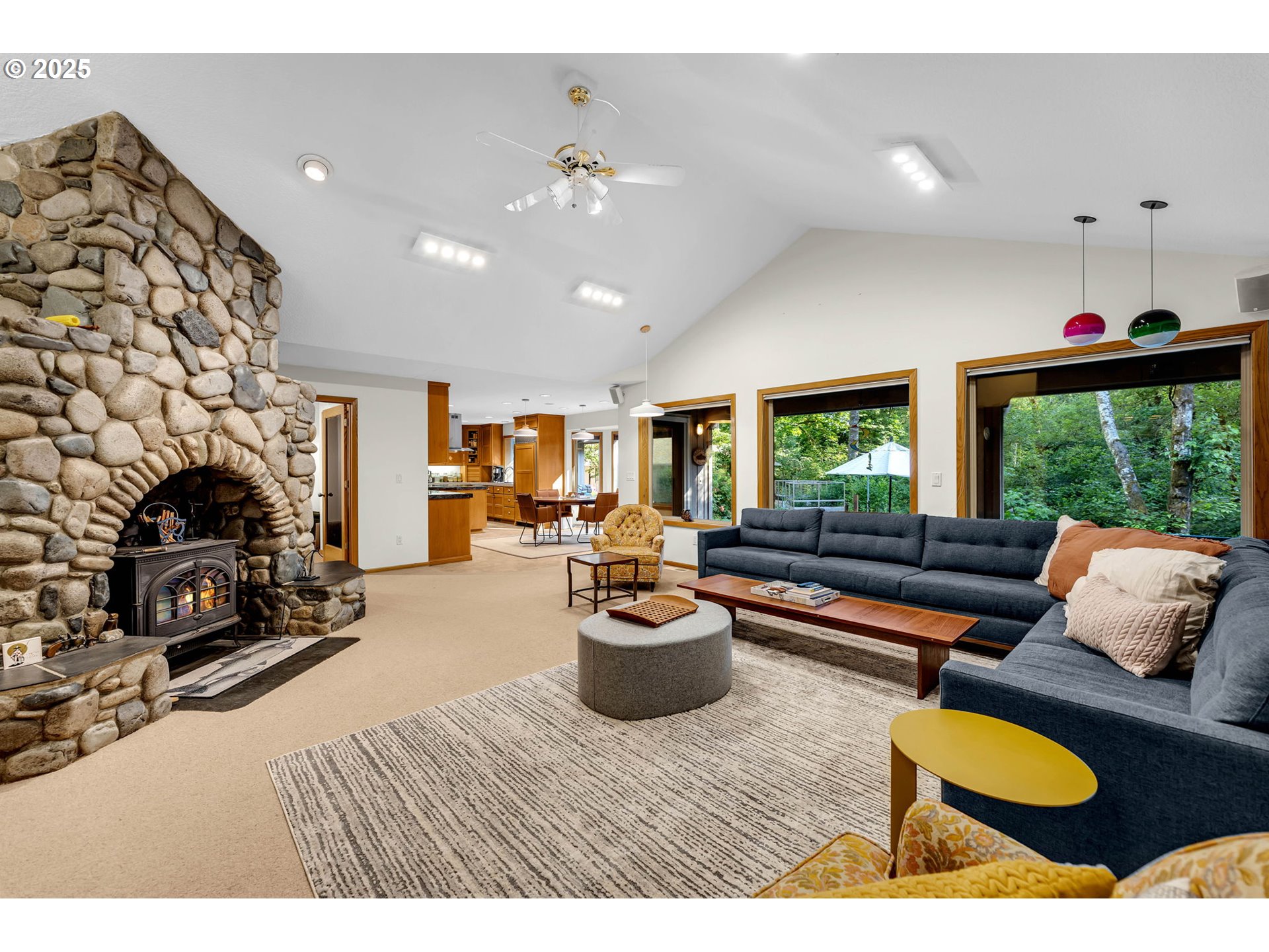 362 LINDA LN