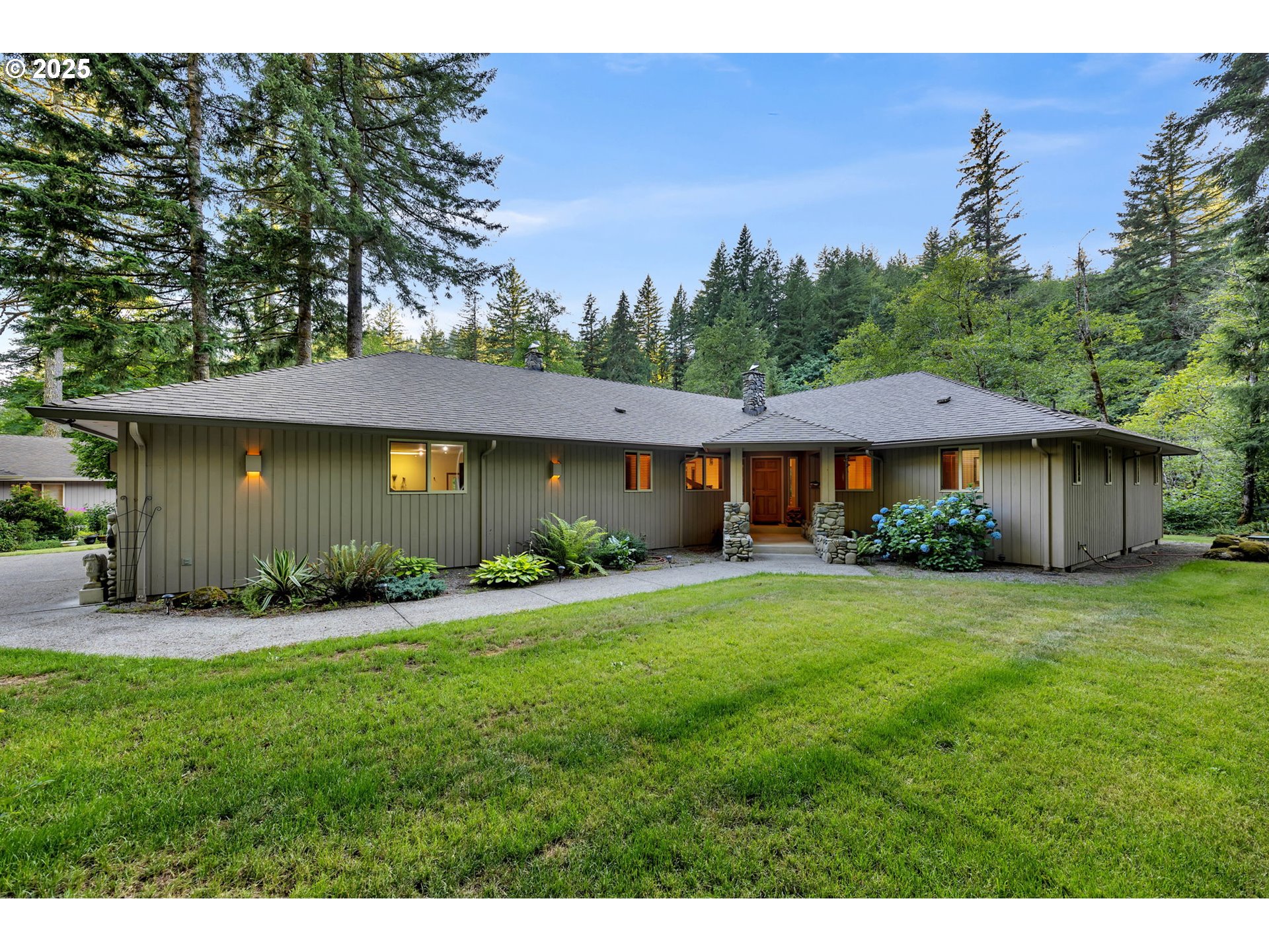 362 LINDA LN
