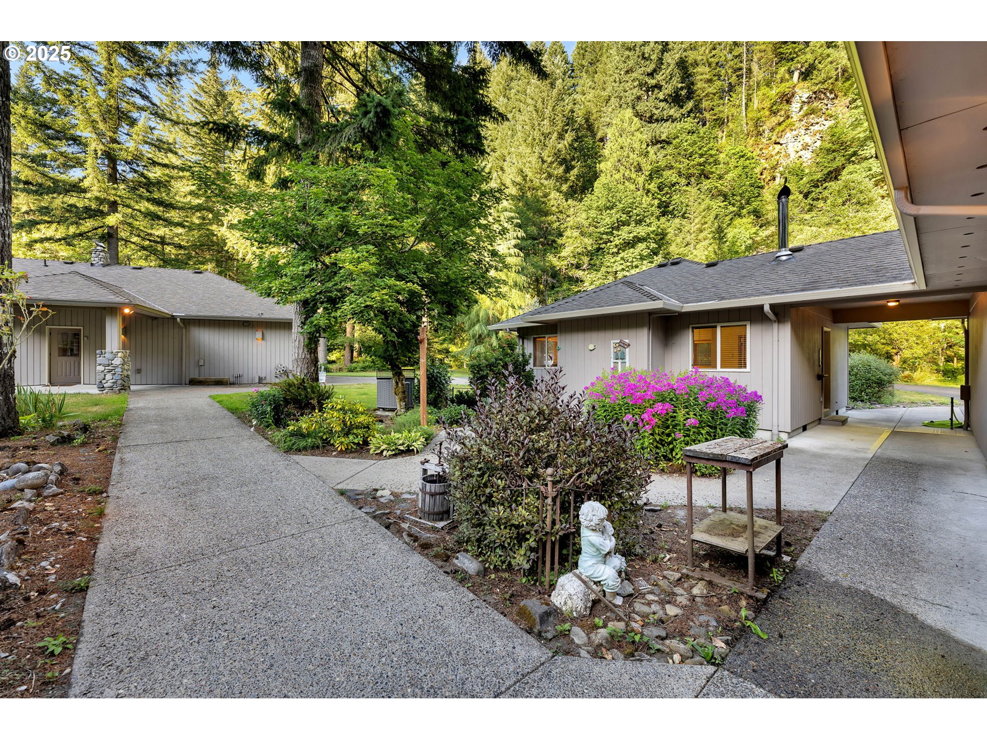 362 LINDA LN
