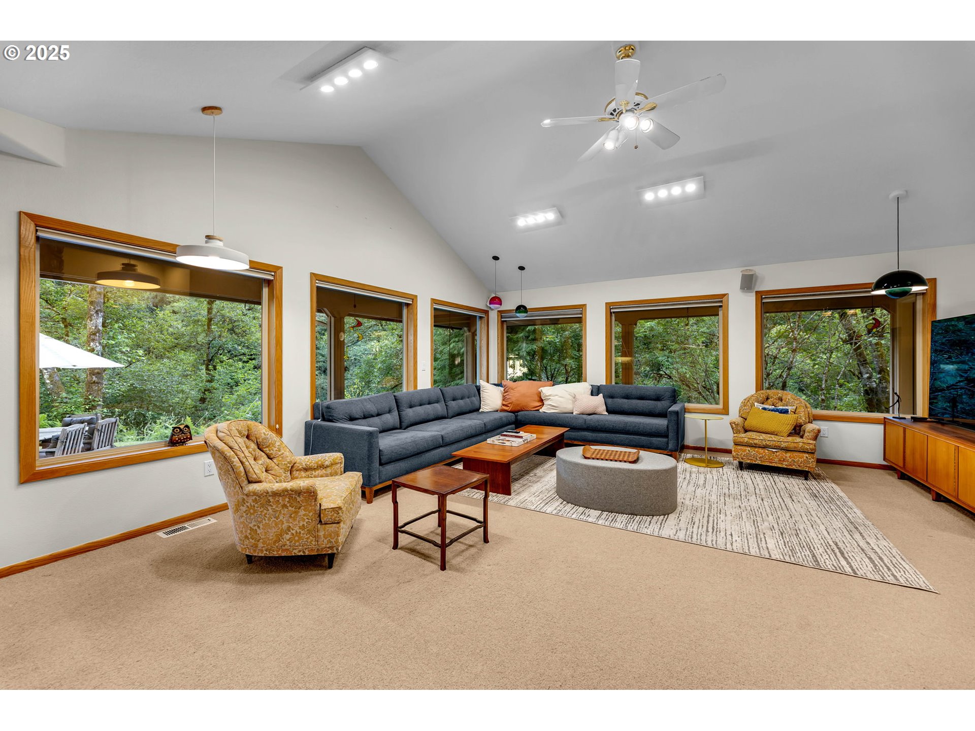 362 LINDA LN