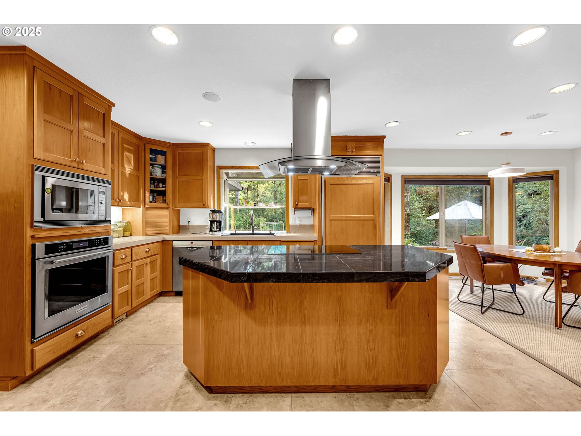 362 LINDA LN