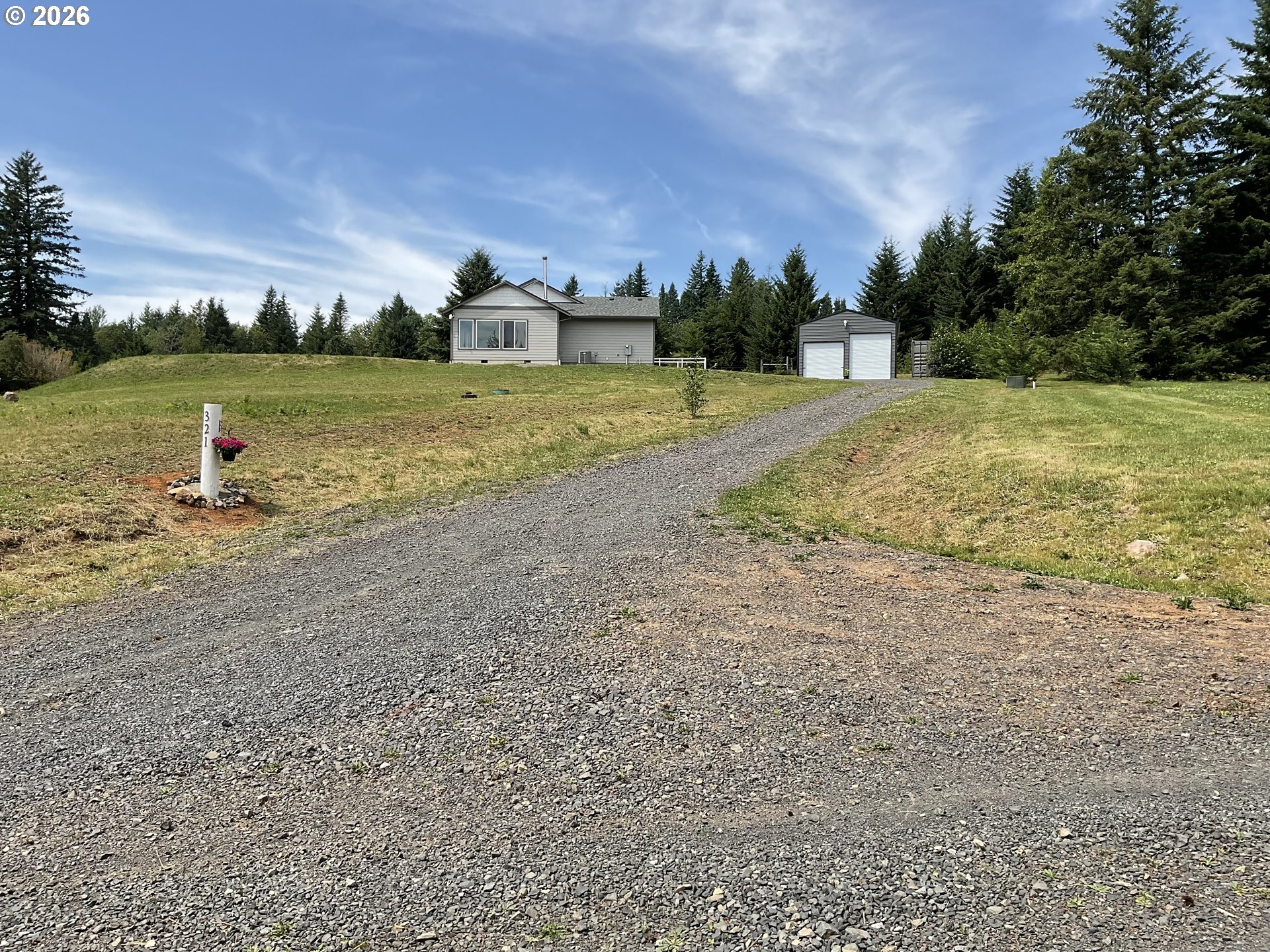 321 HELENS LN