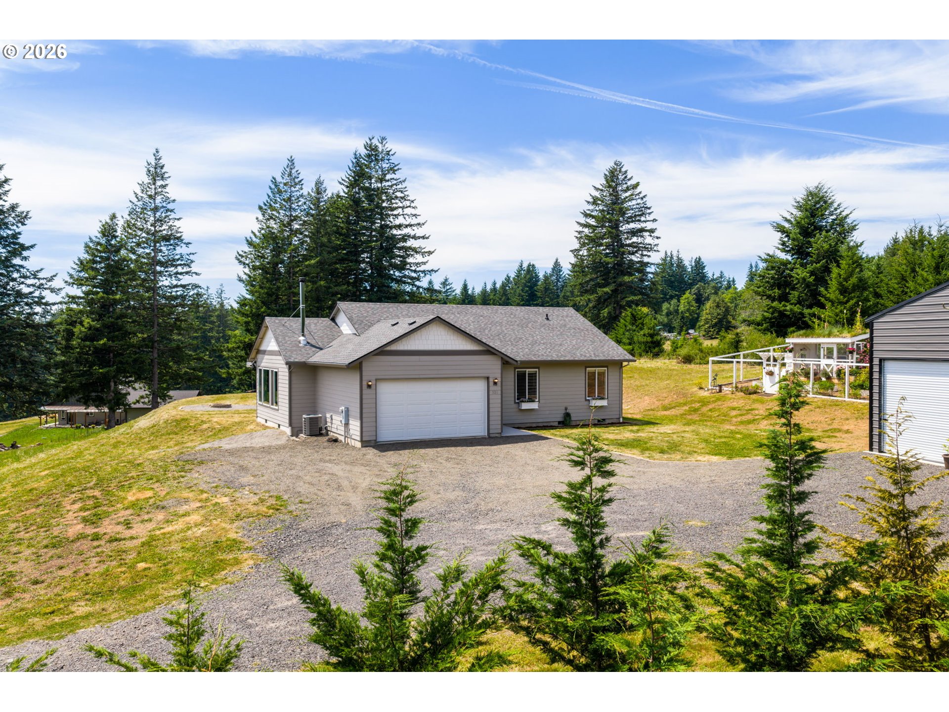 321 HELENS LN