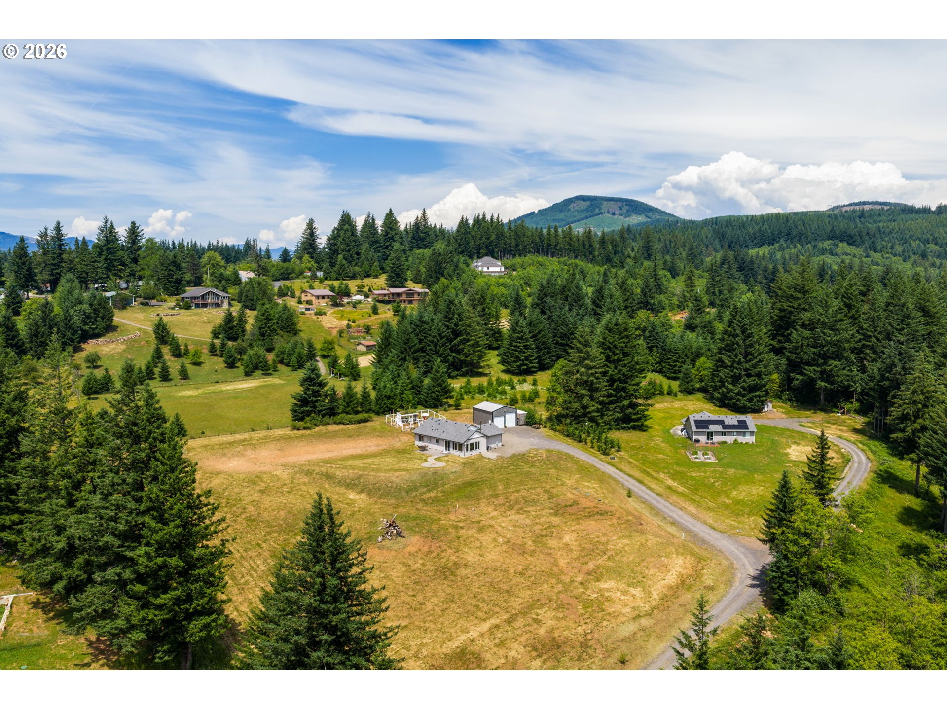 321 HELENS LN
