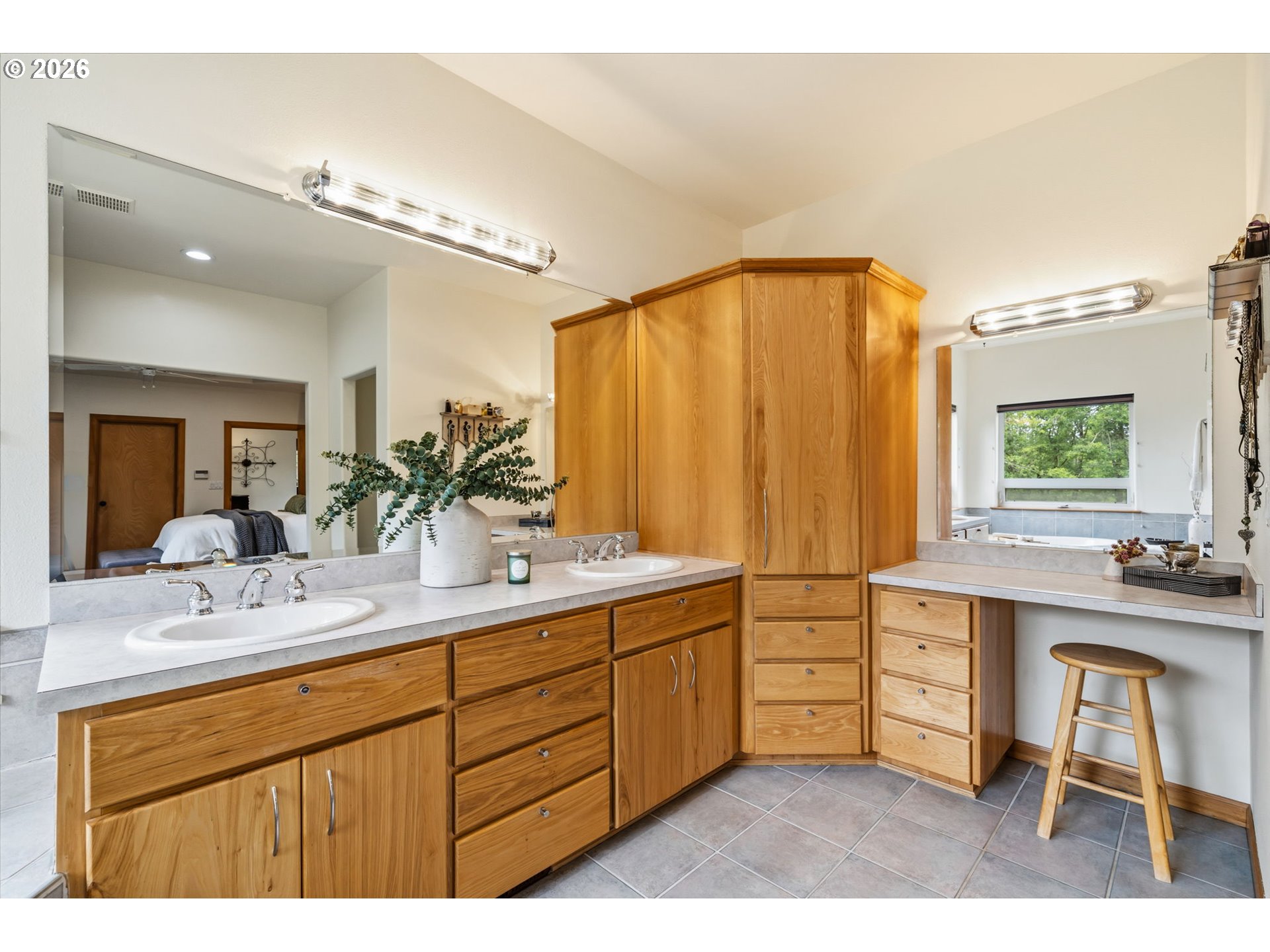 2461 BELLE CENTER RD