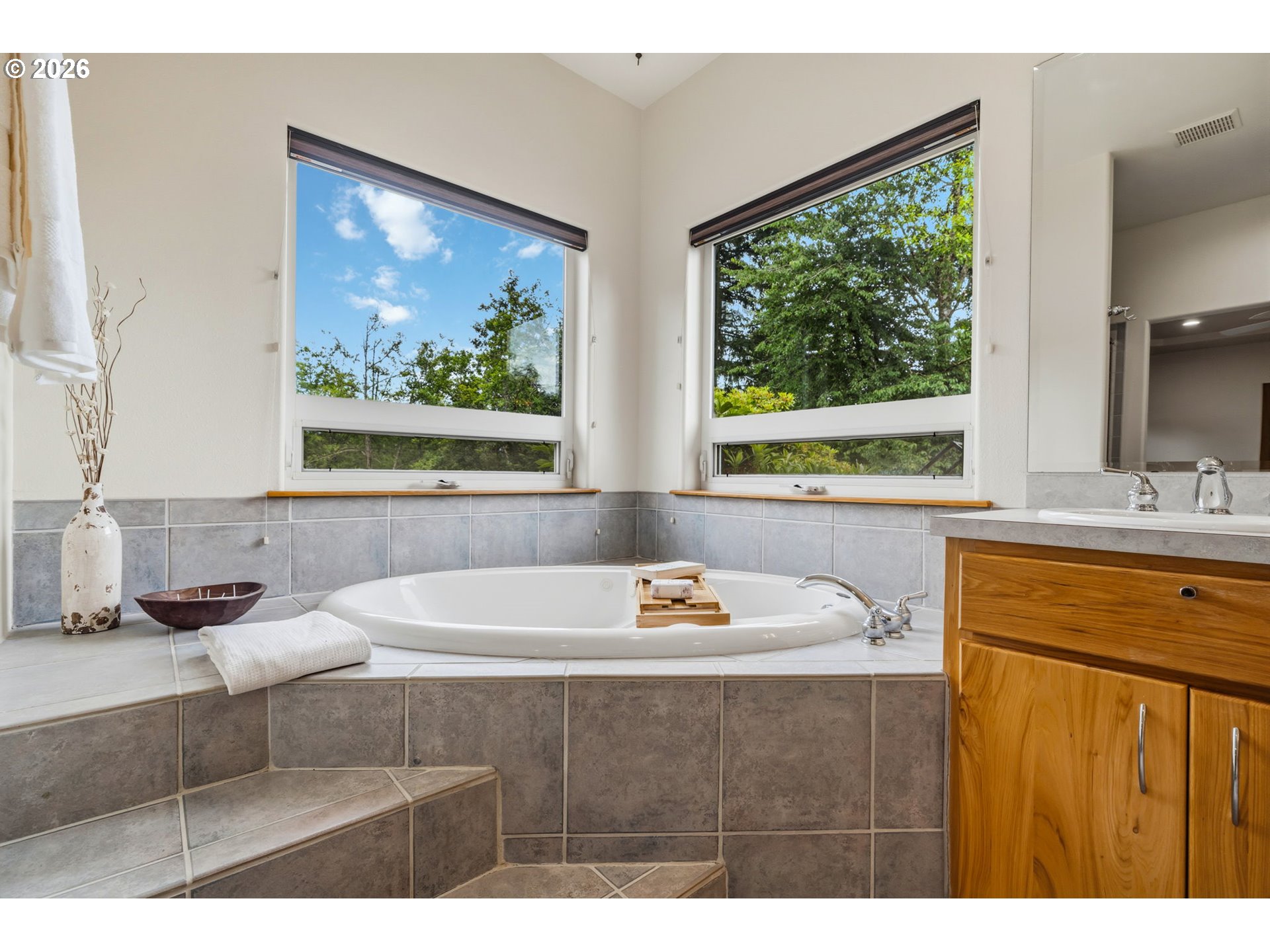 2461 BELLE CENTER RD