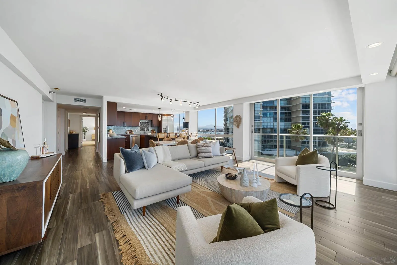 1810 Avenida Del Mundo Unit 408