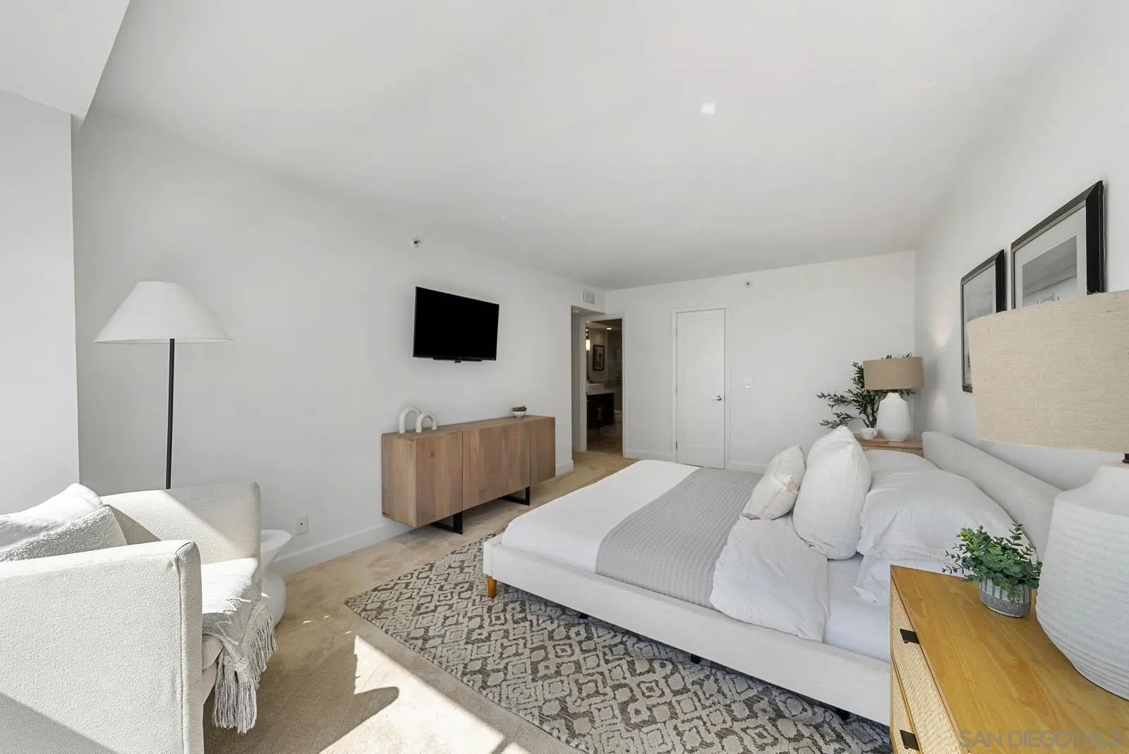 1810 Avenida Del Mundo Unit 408