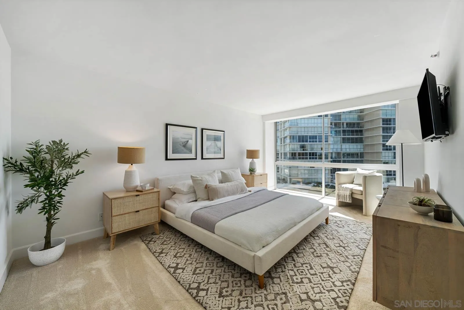 1810 Avenida Del Mundo Unit 408