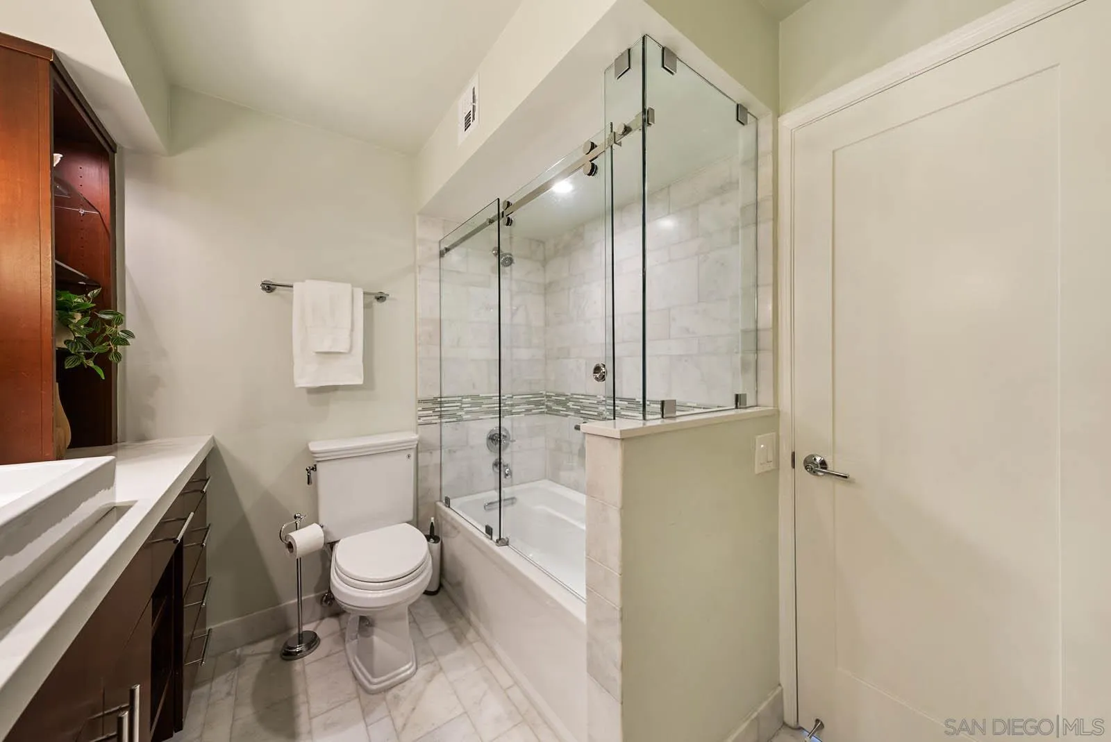 1810 Avenida Del Mundo Unit 408
