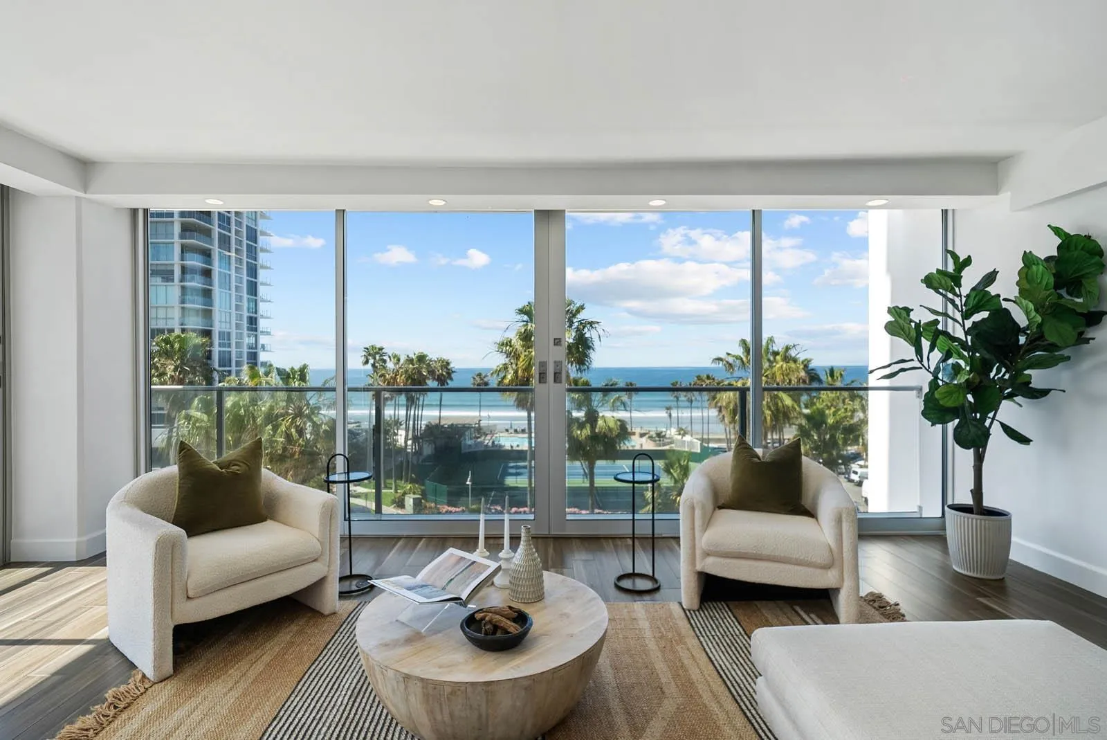 1810 Avenida Del Mundo Unit 408