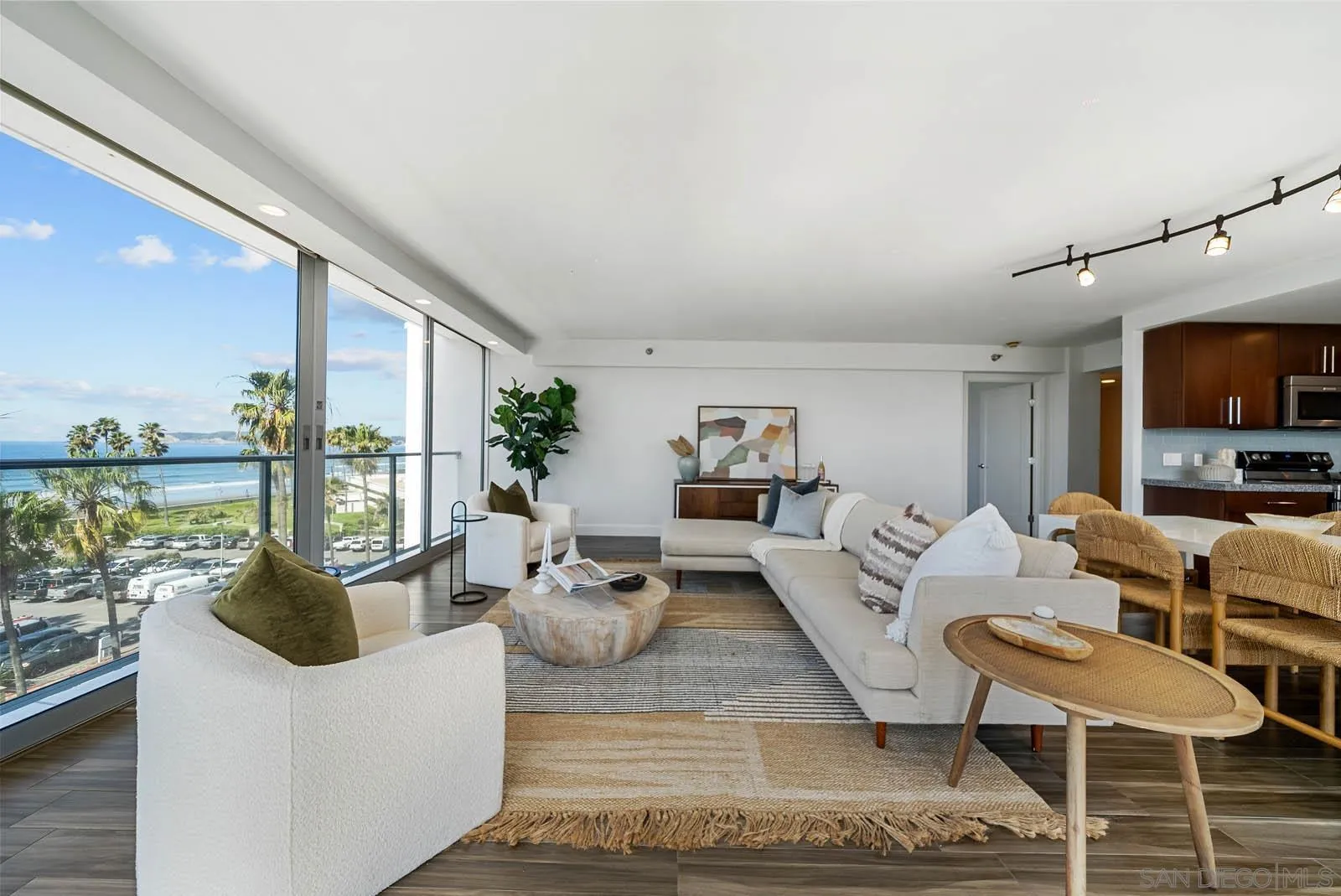 1810 Avenida Del Mundo Unit 408