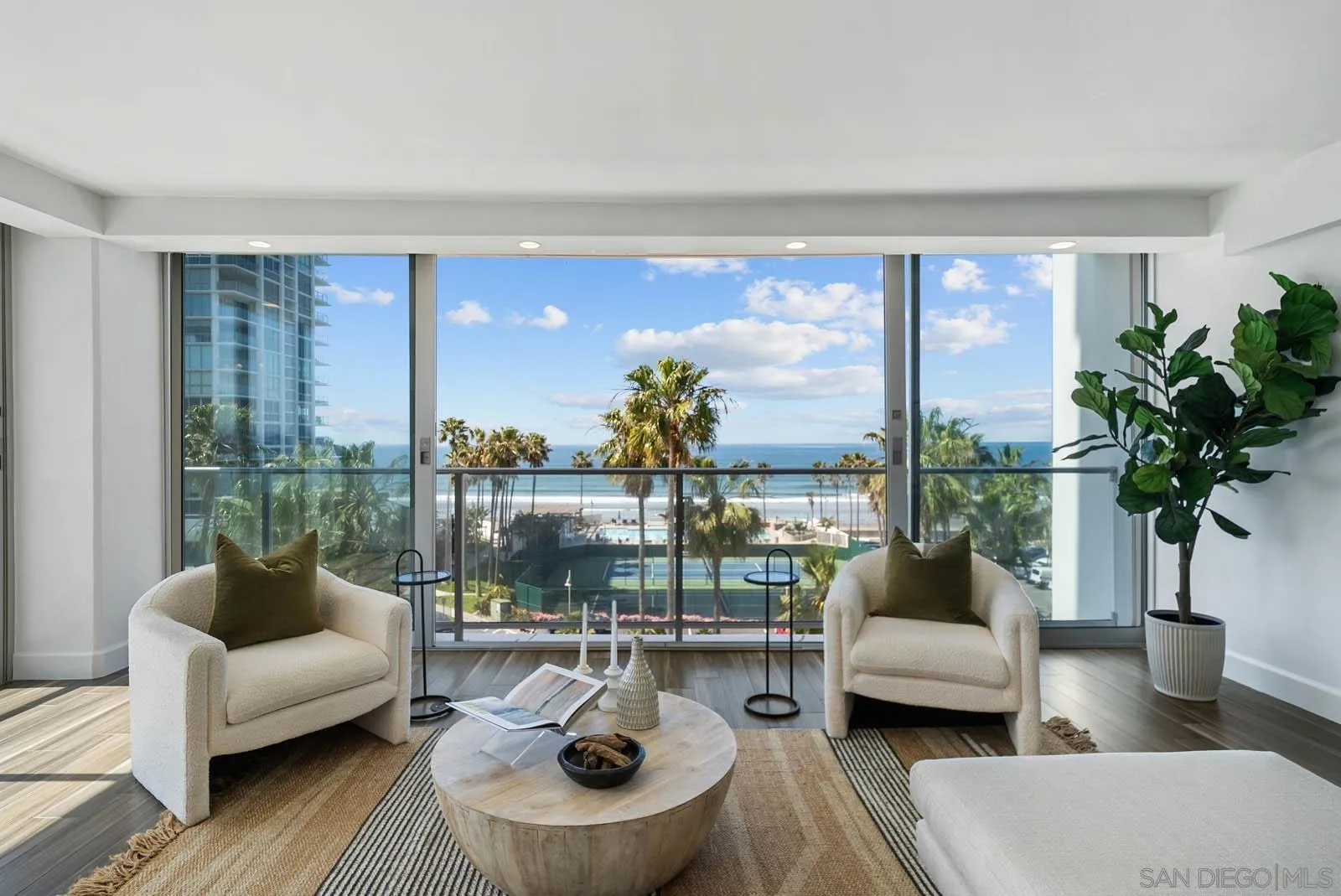 1810 Avenida Del Mundo Unit 408