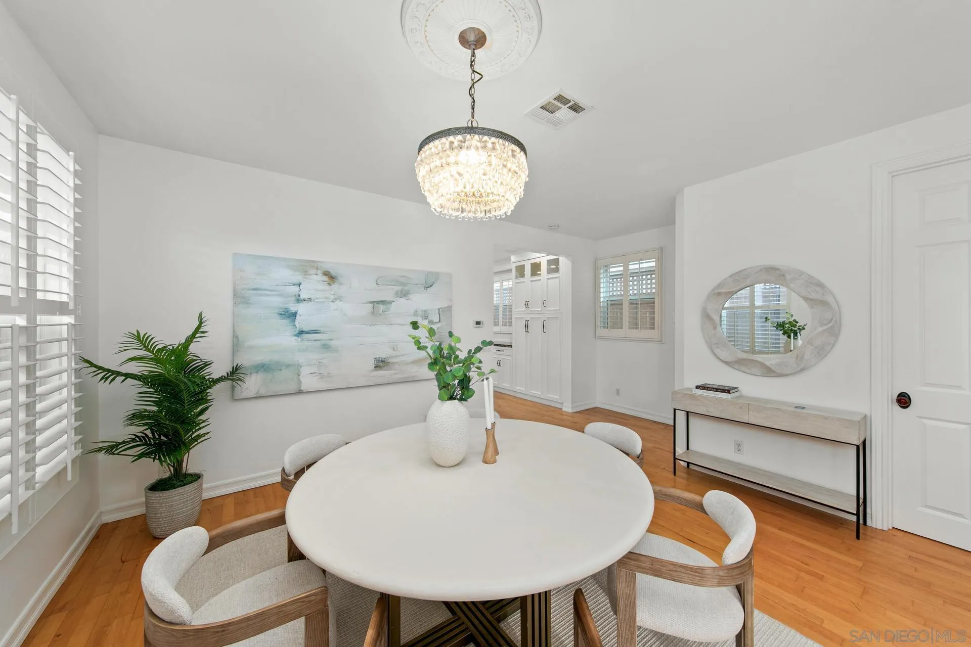 261 G Ave