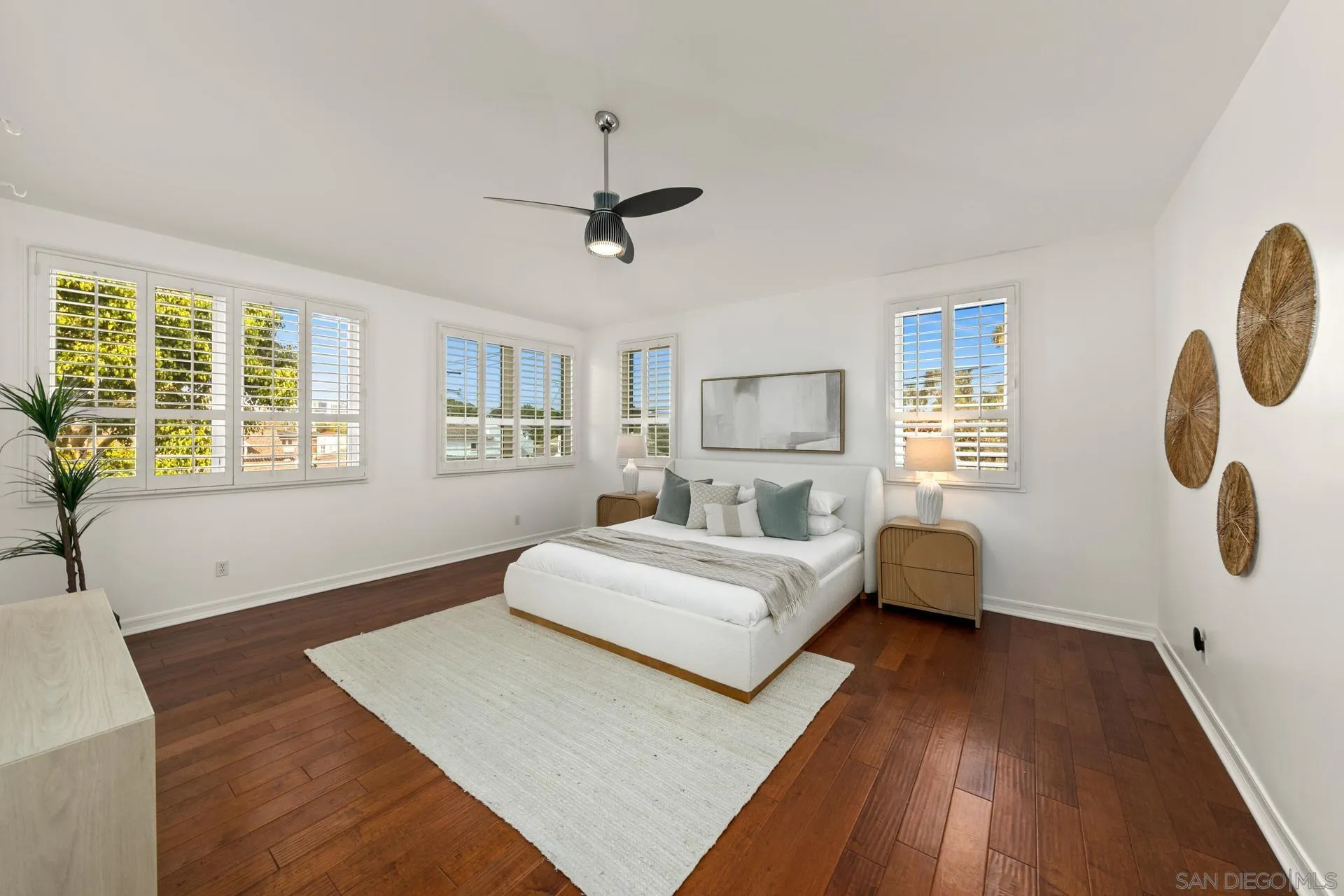 261 G Ave
