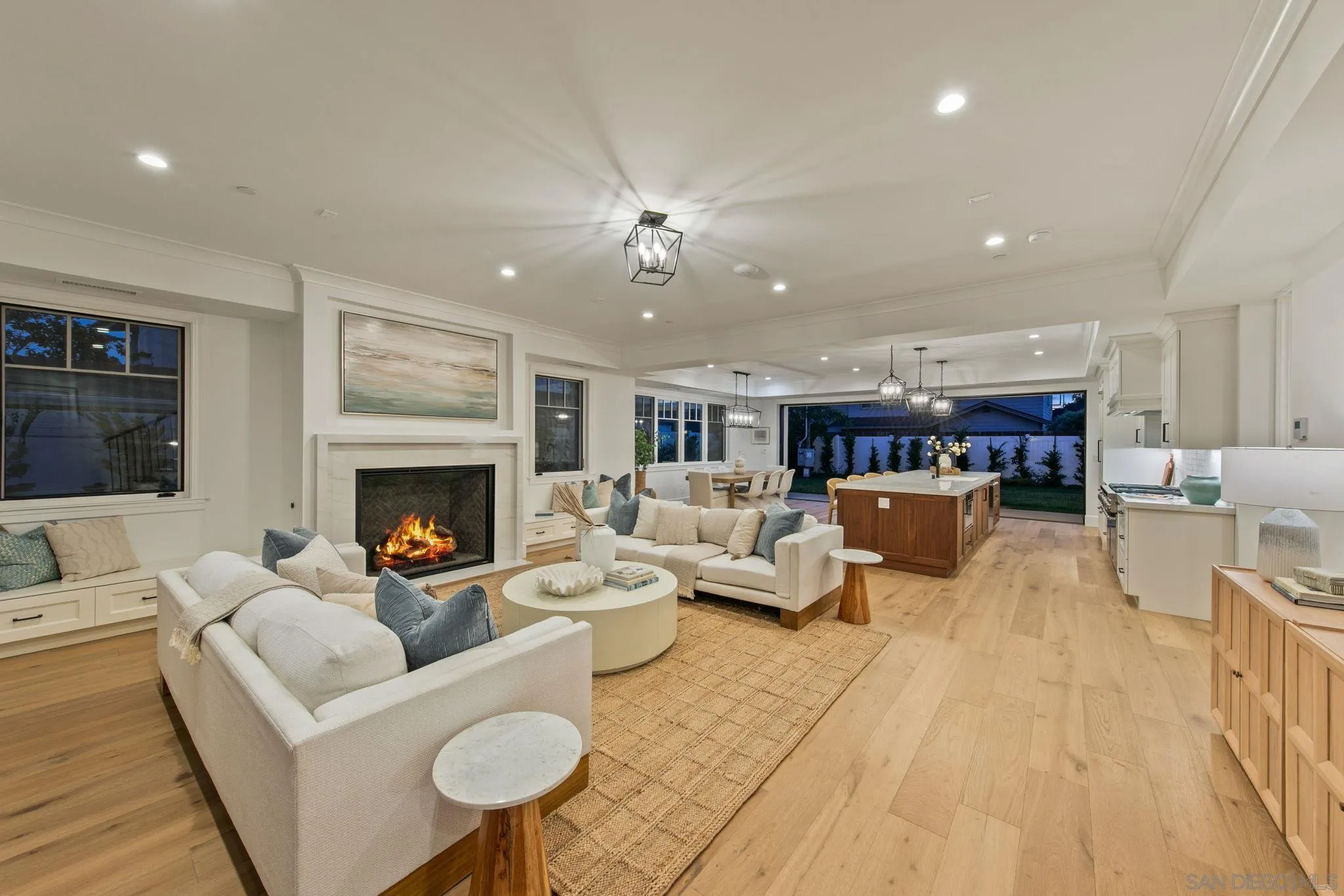 910 Balboa