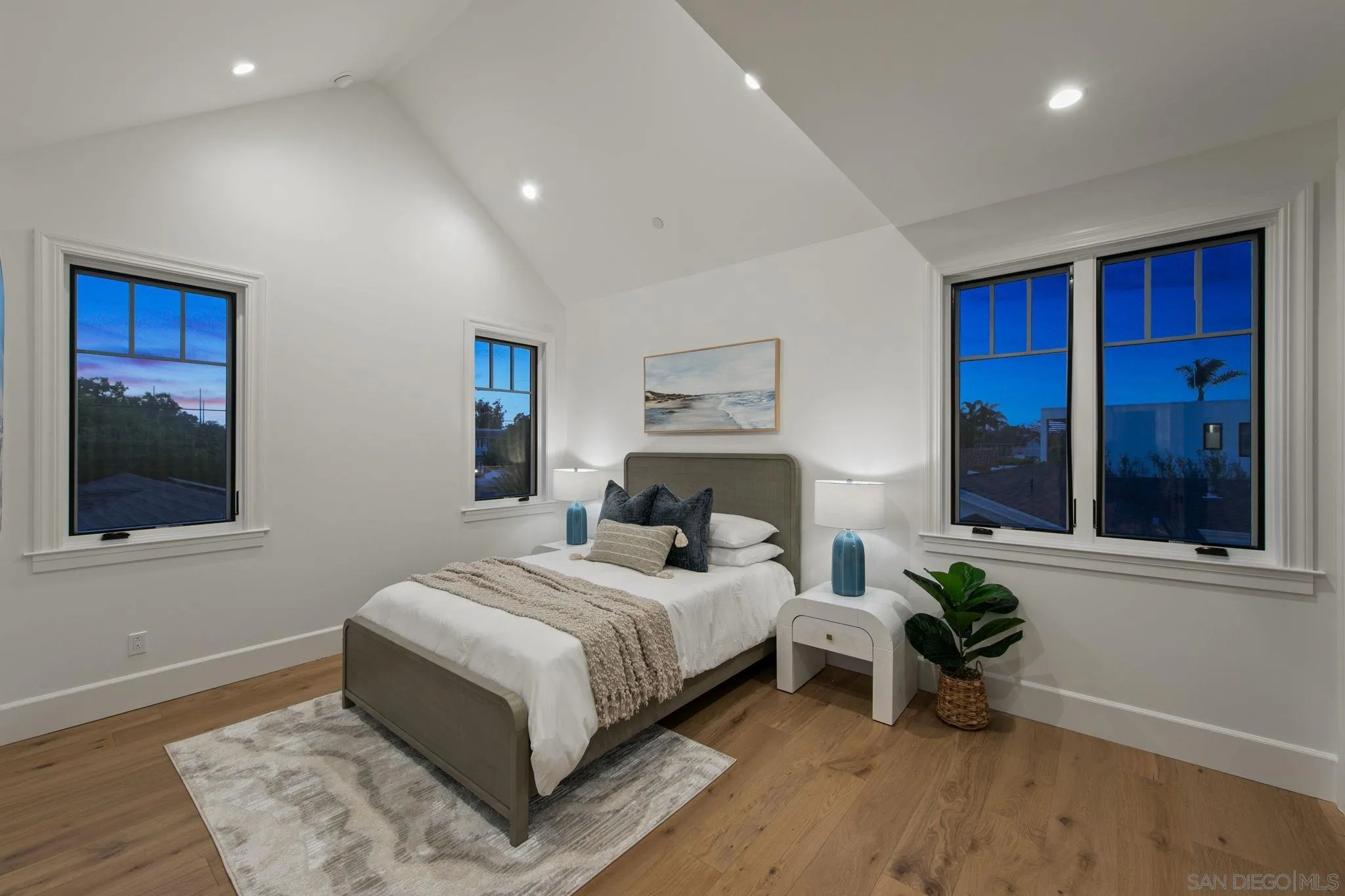 910 Balboa