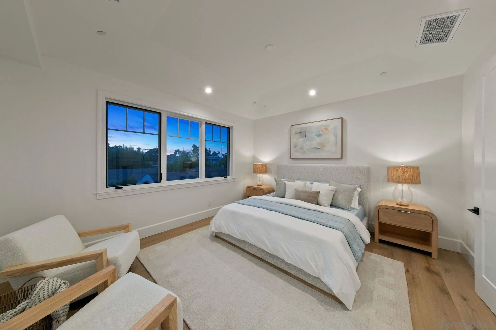 910 Balboa