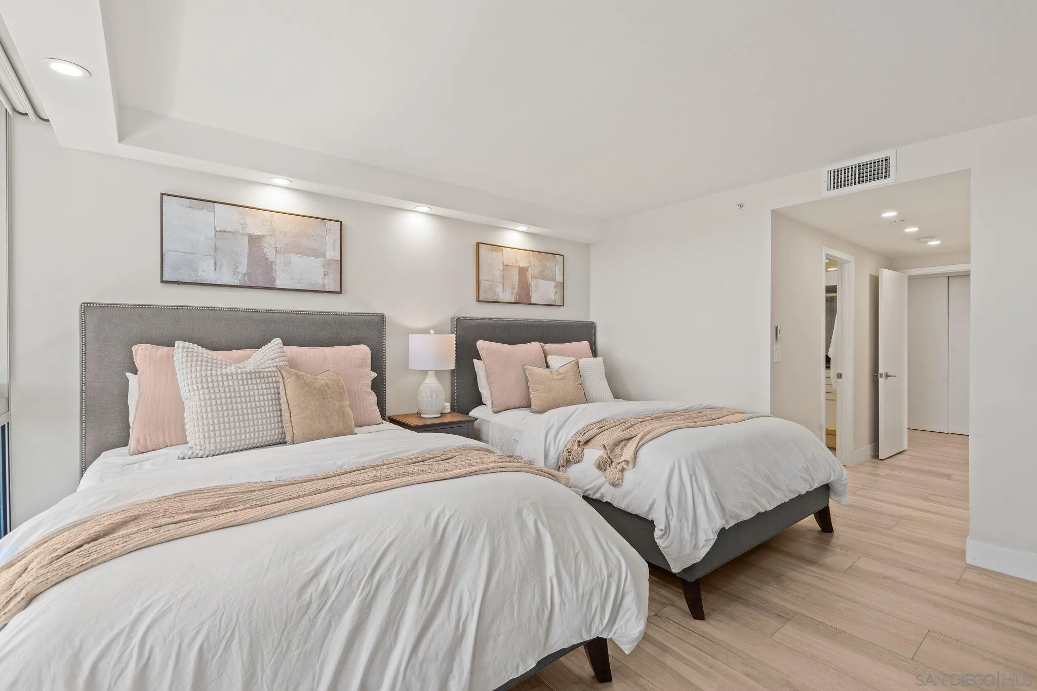 1750 Avenida Del Mundo Unit 504, Coronado Unit: 504