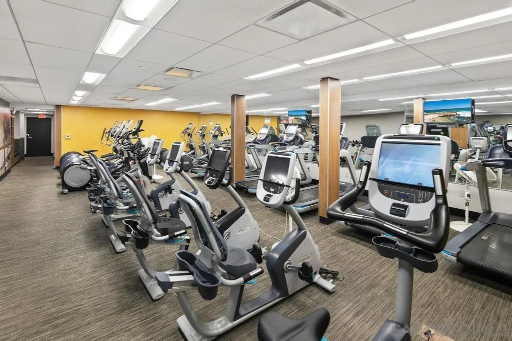 1750 Avenida Del Mundo Unit 504