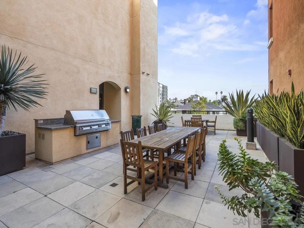 3687 4th Ave Unit 313