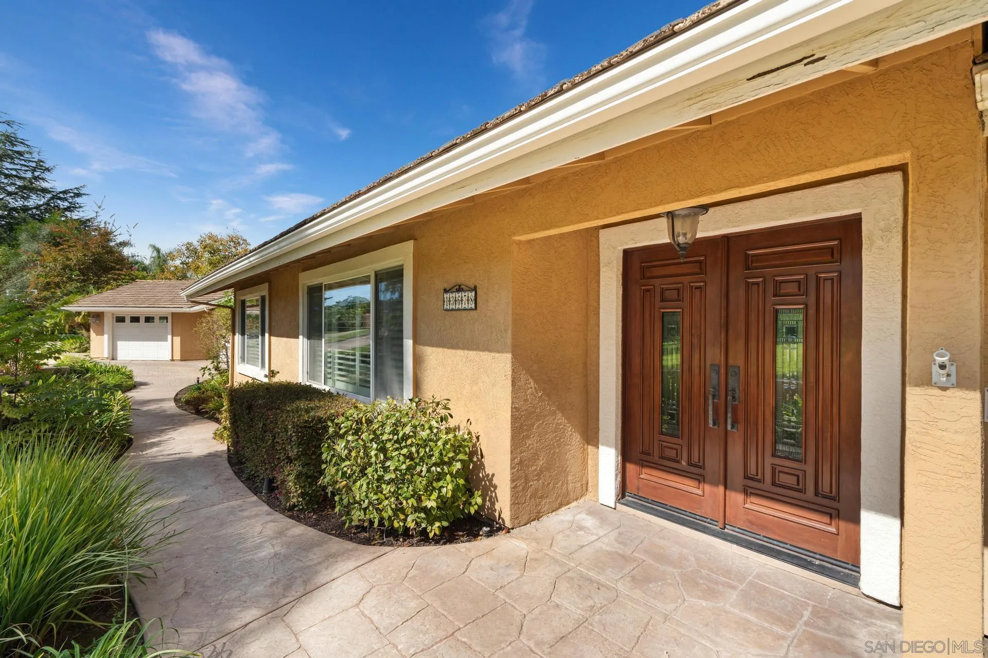 13678 Orchard Gate