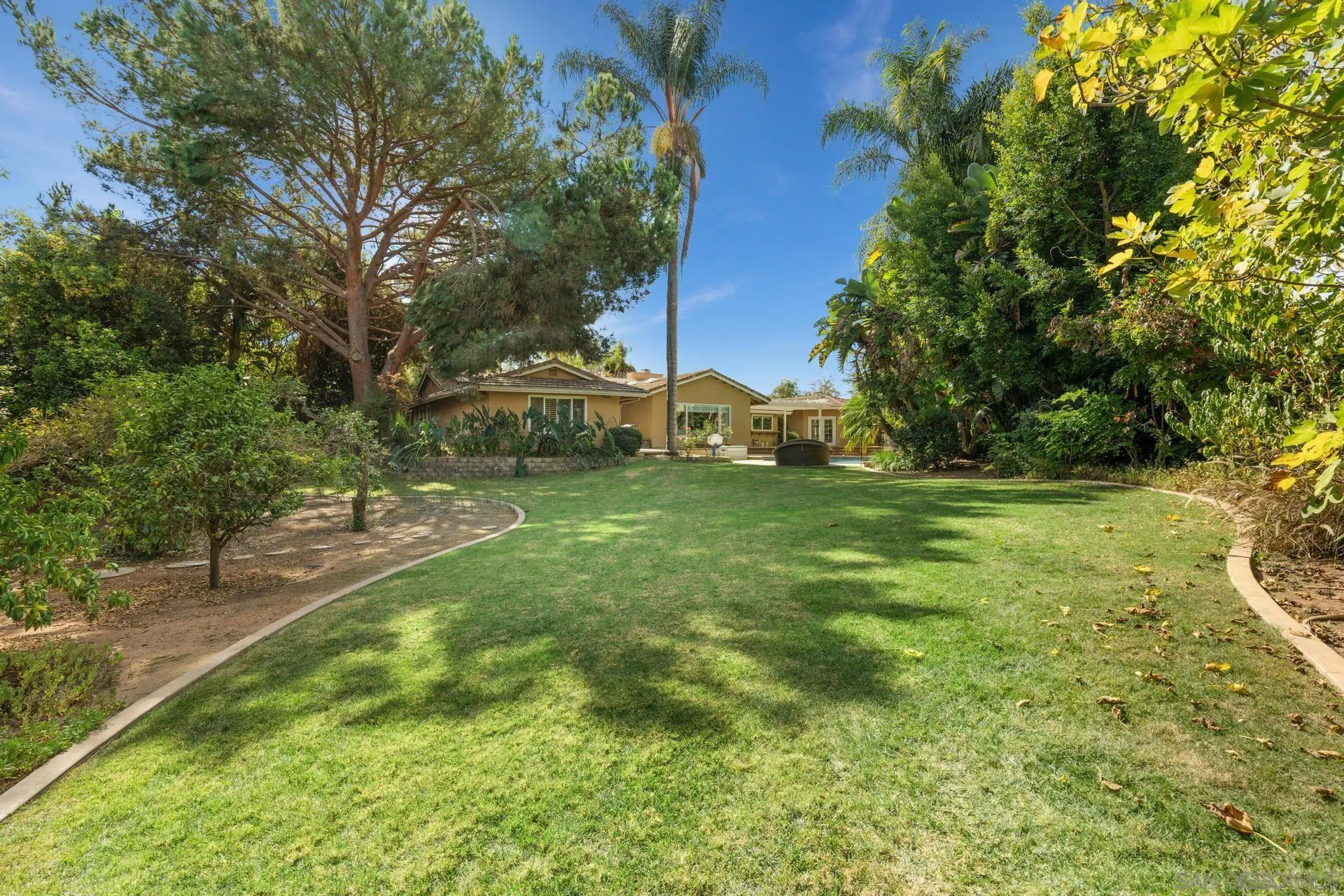 13678 Orchard Gate