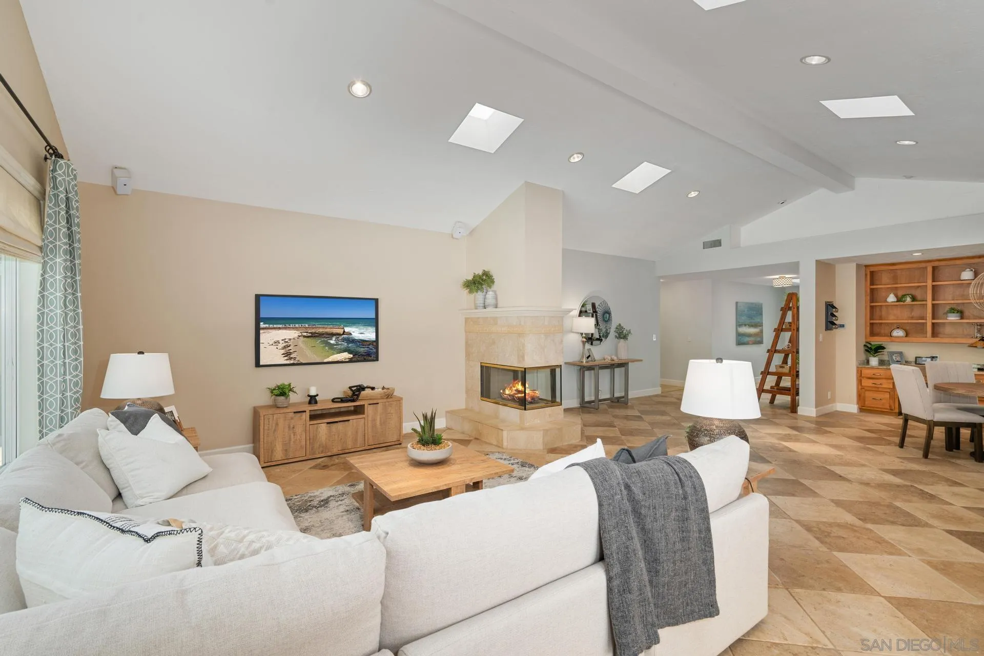 13678 Orchard Gate