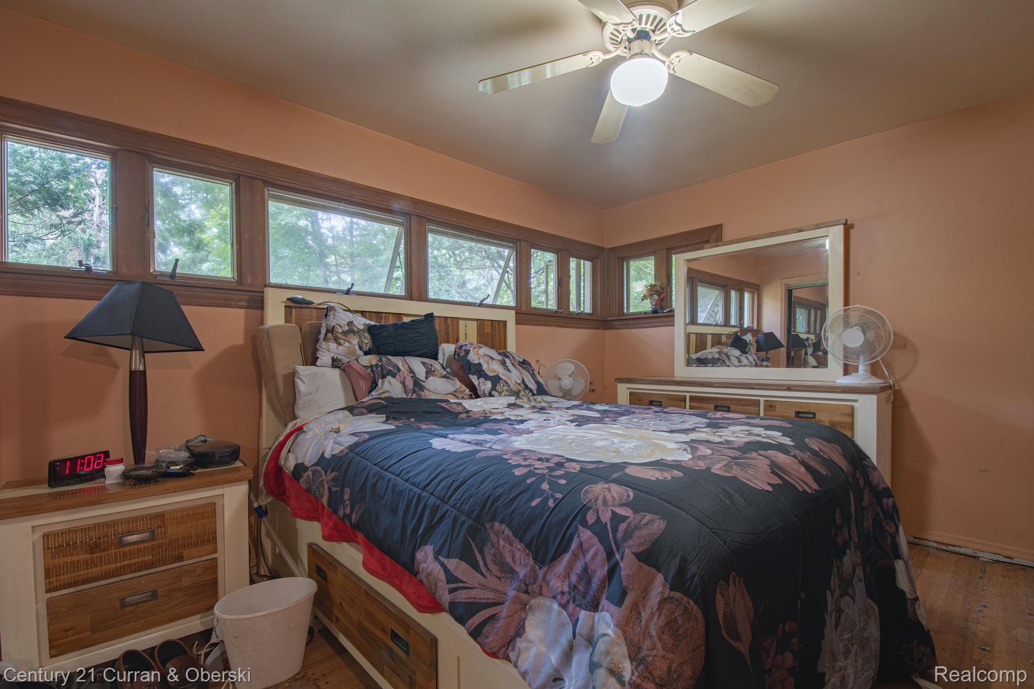 23600 OAK GLEN Drive