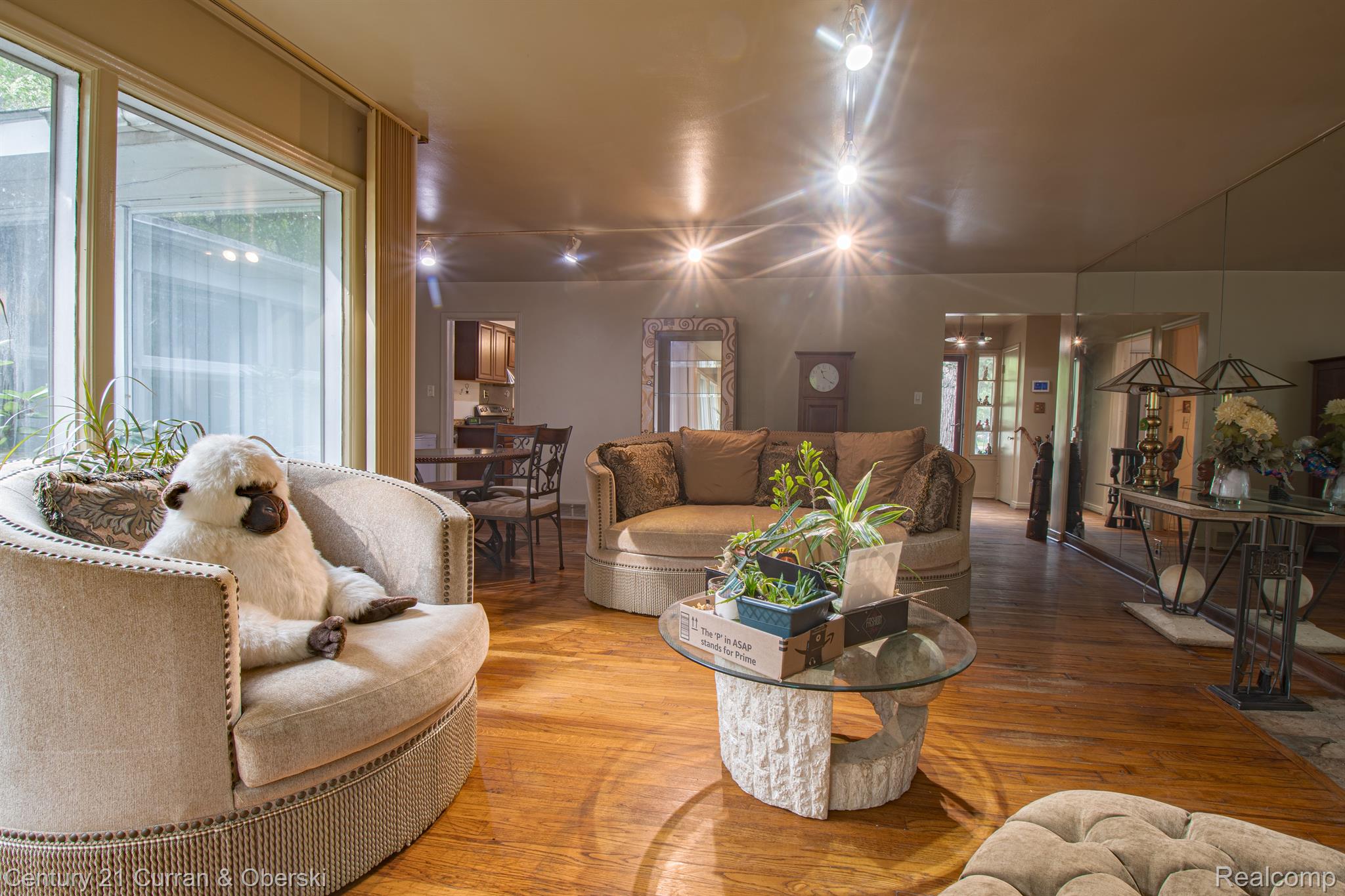 23600 OAK GLEN Drive