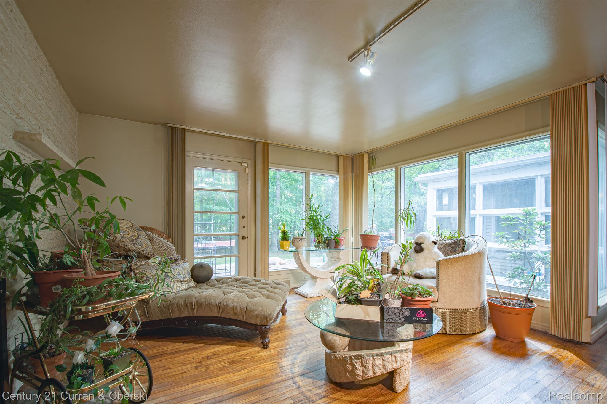 23600 OAK GLEN Drive