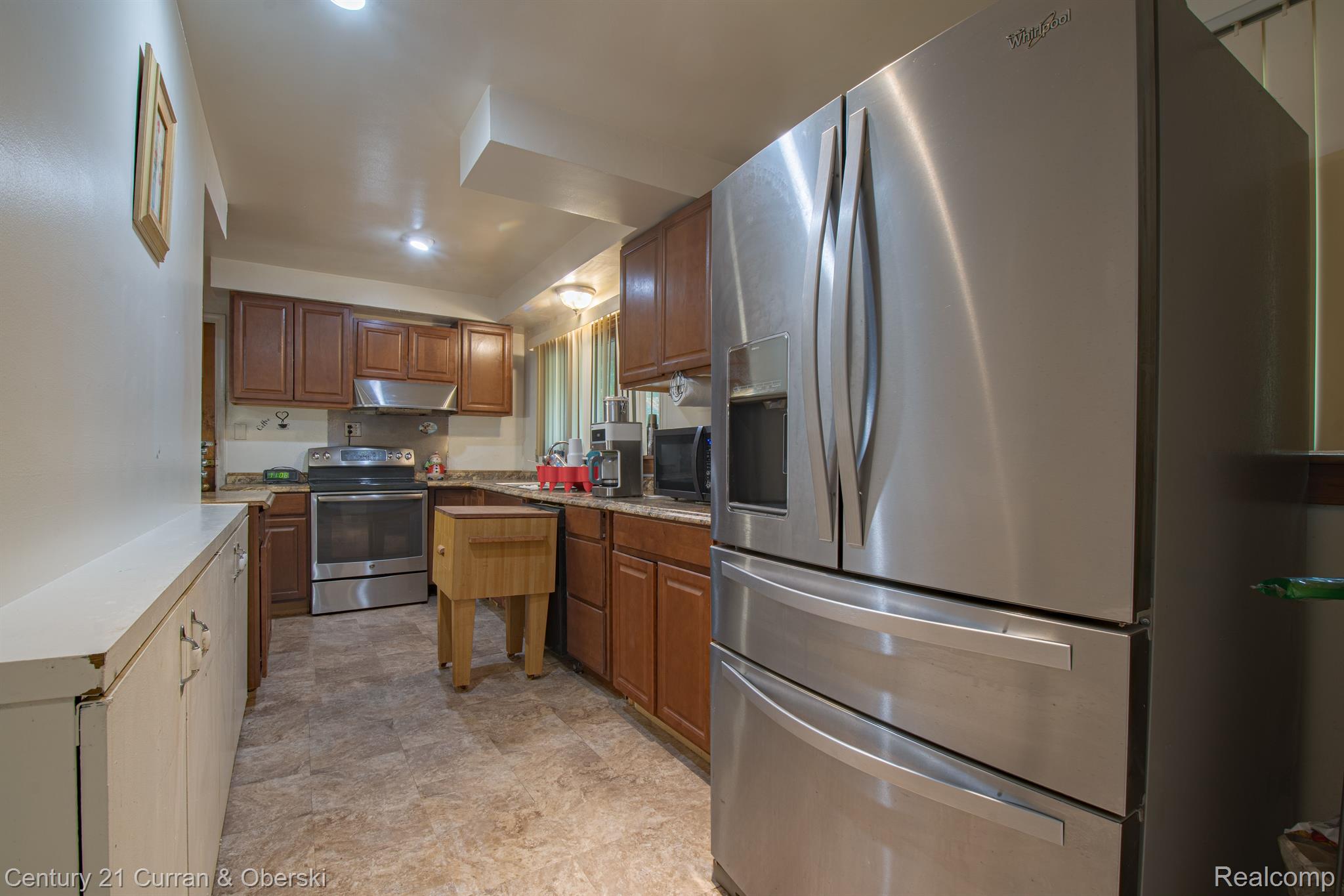 23600 OAK GLEN Drive