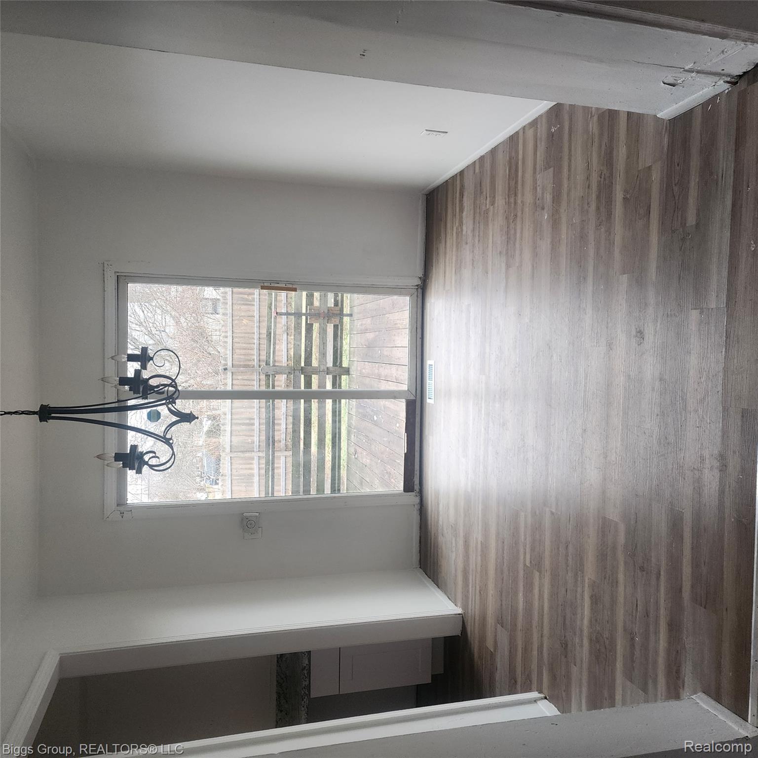 26695 E Outer Drive Drive