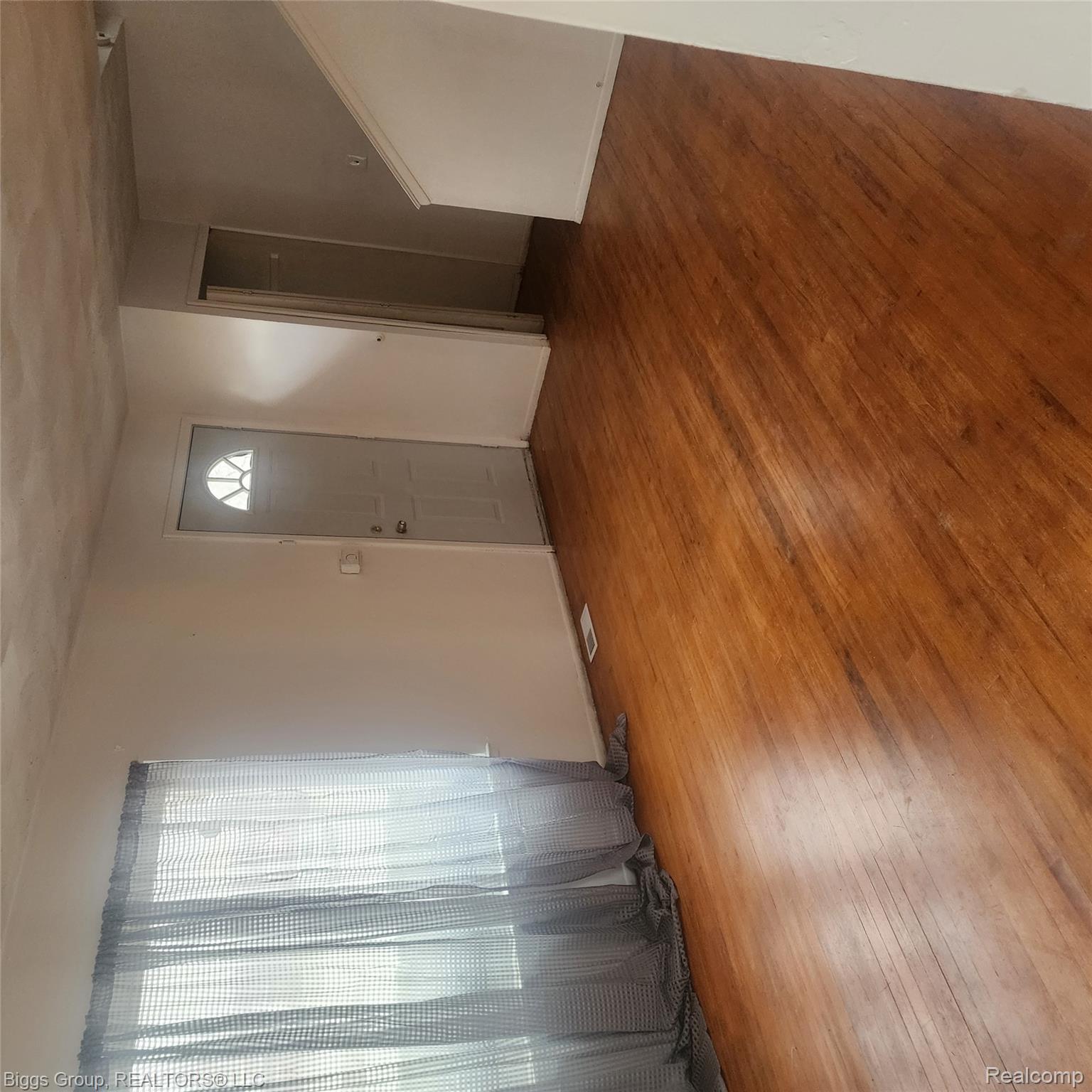 26695 E Outer Drive Drive