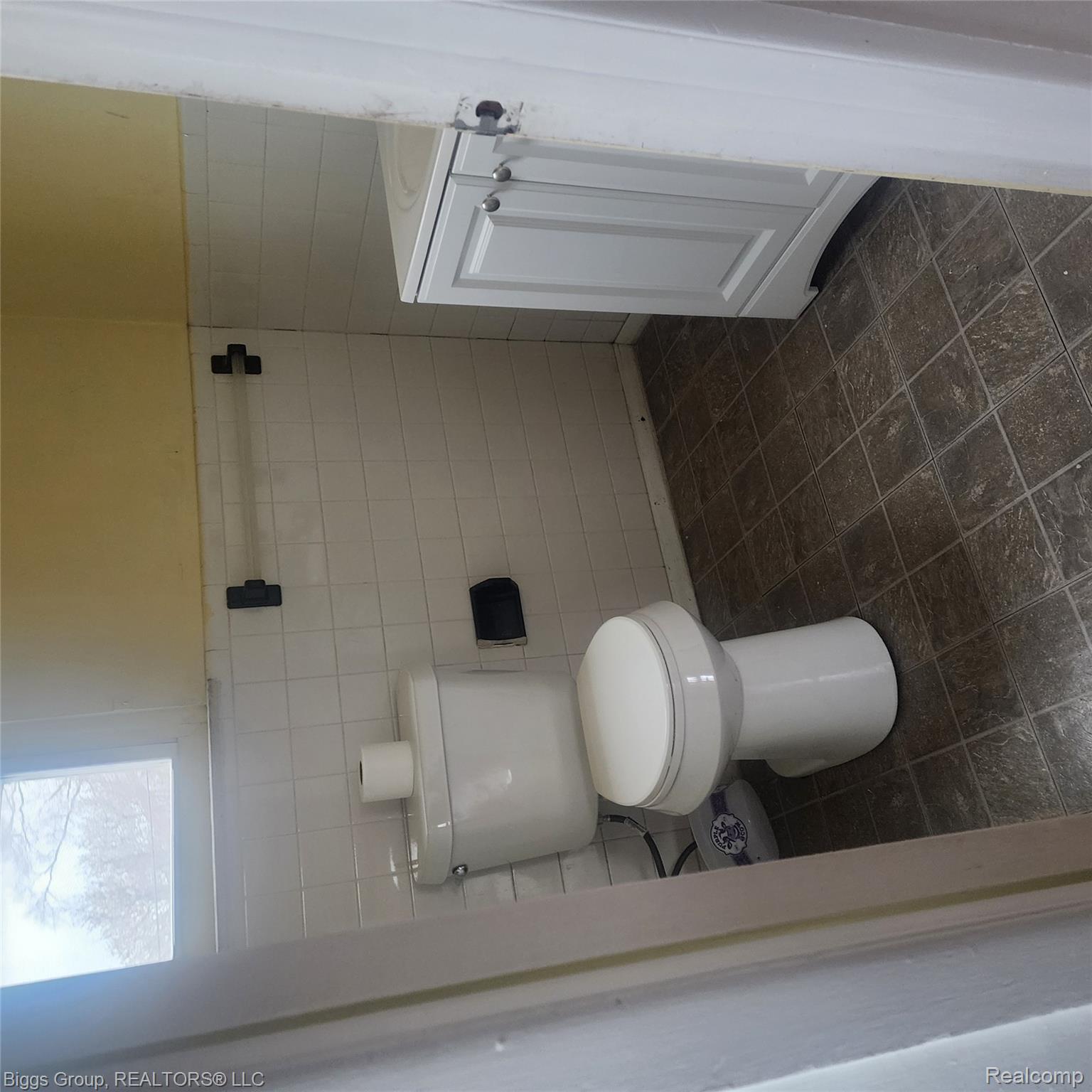 26695 E Outer Drive Drive