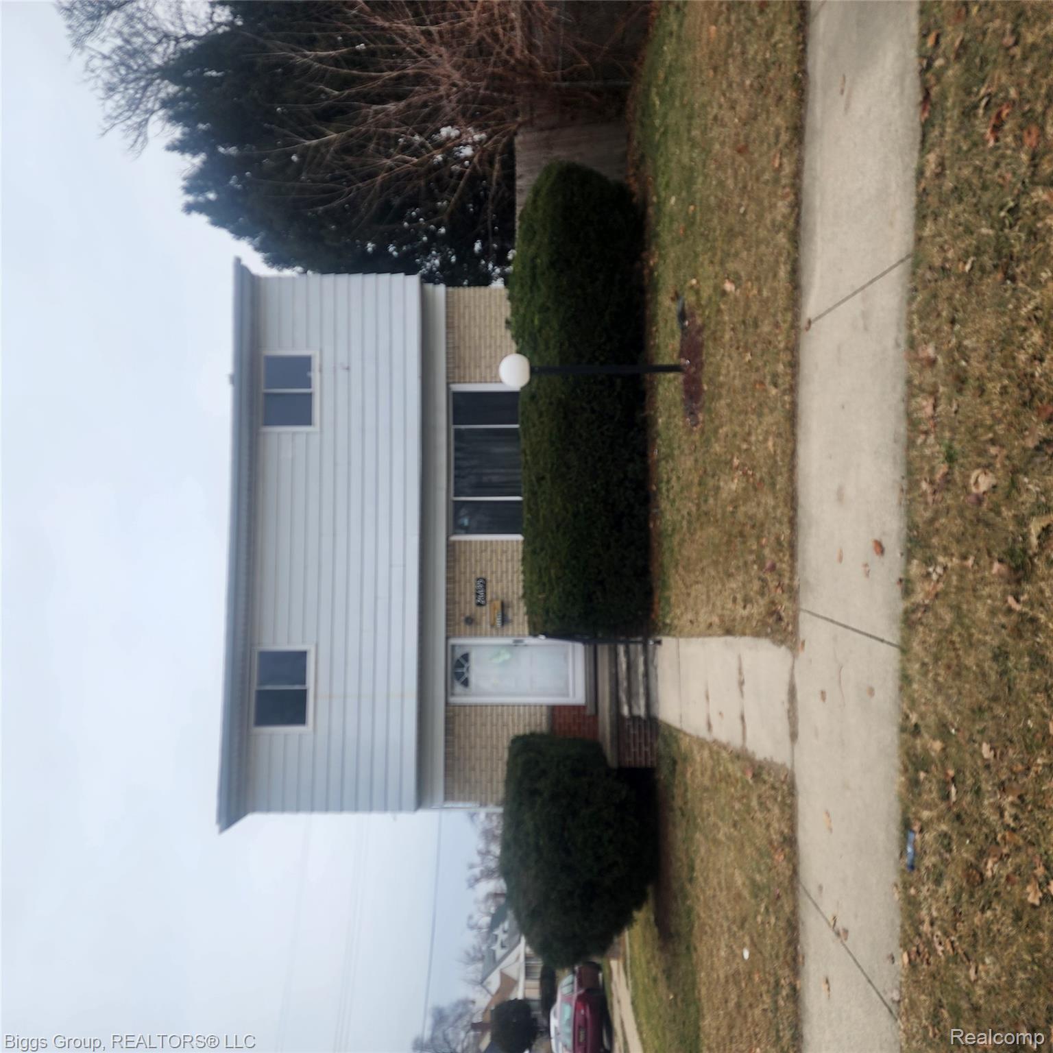 26695 E Outer Drive Drive