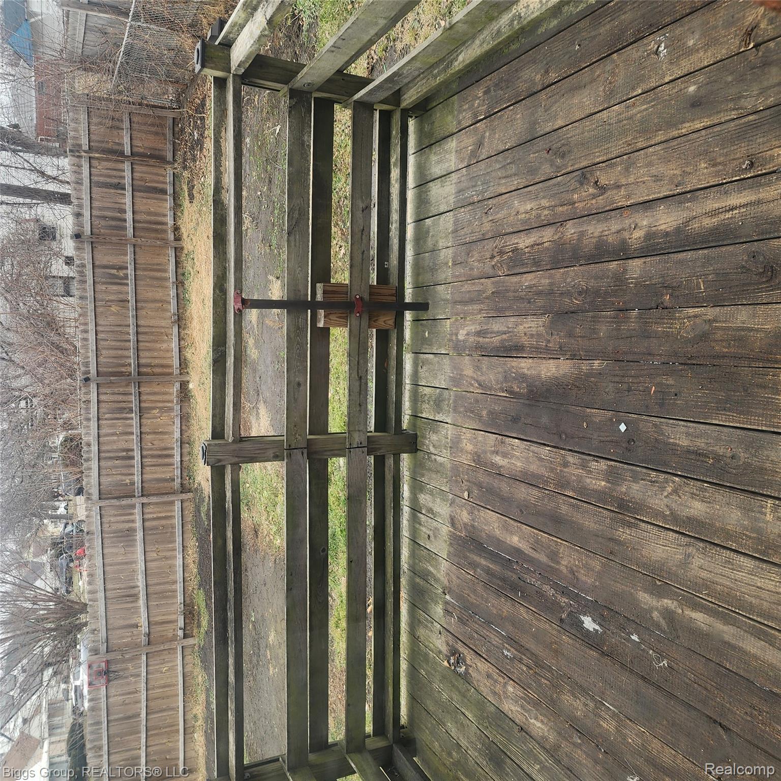 26695 E Outer Drive Drive