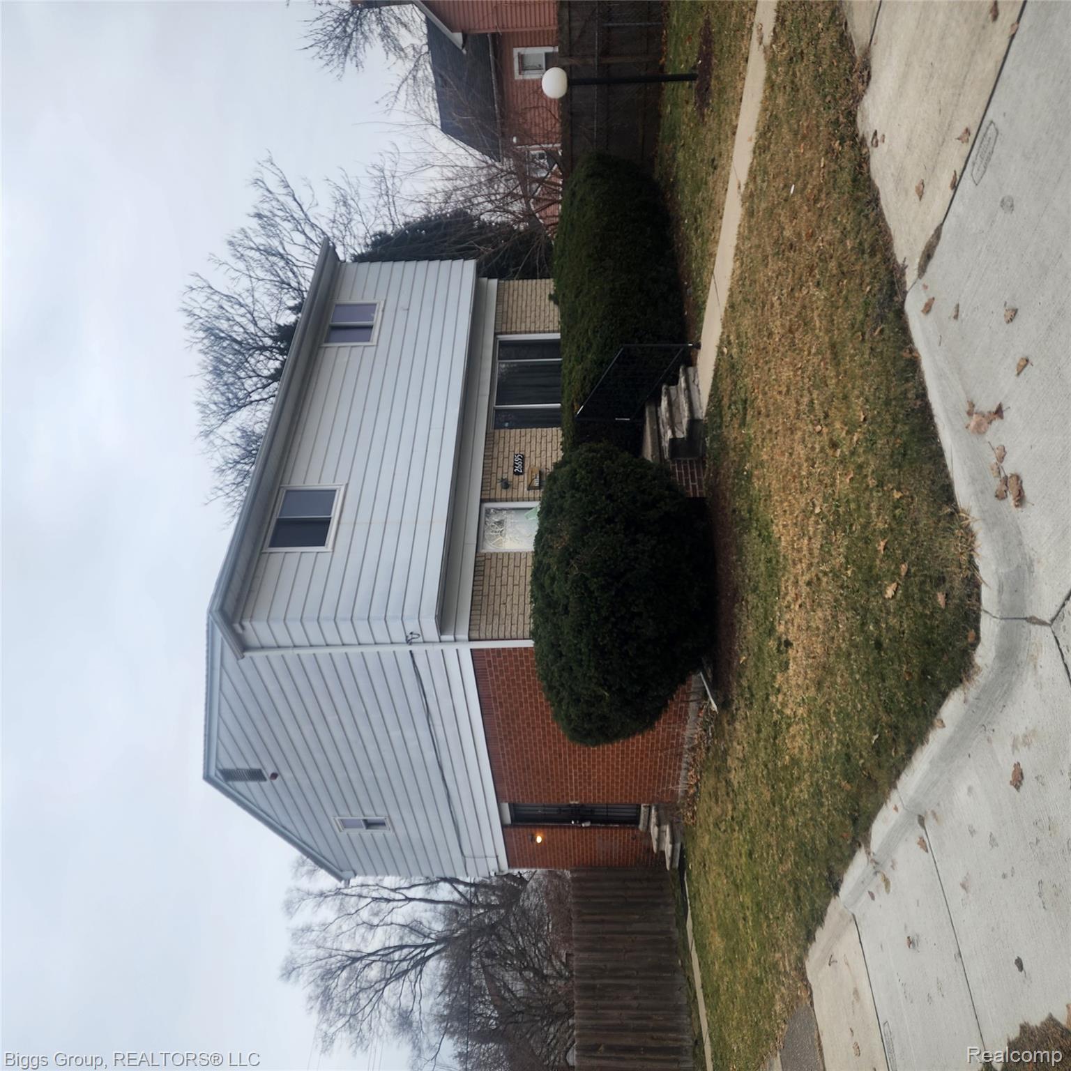 26695 E Outer Drive Drive