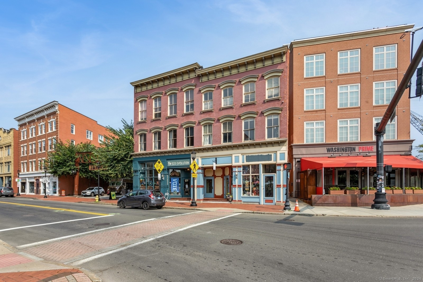 131 Washington Street APT 404
