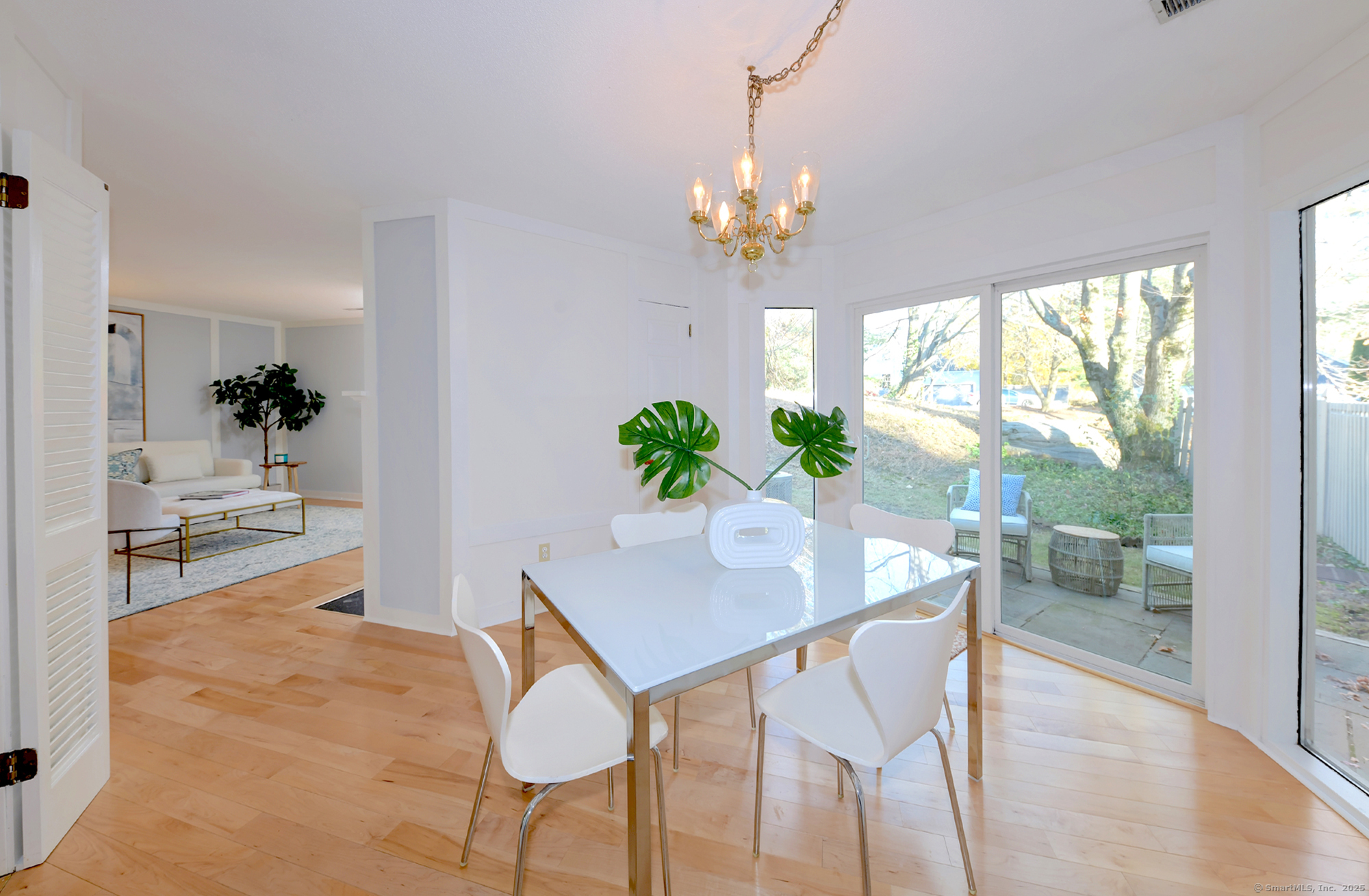 12 Strathmore Lane 12