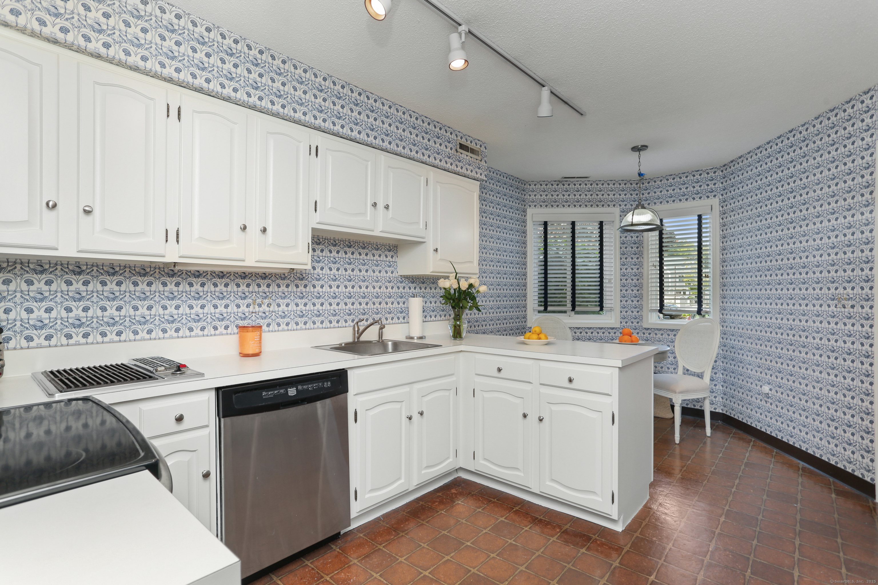 12 Strathmore Lane 12