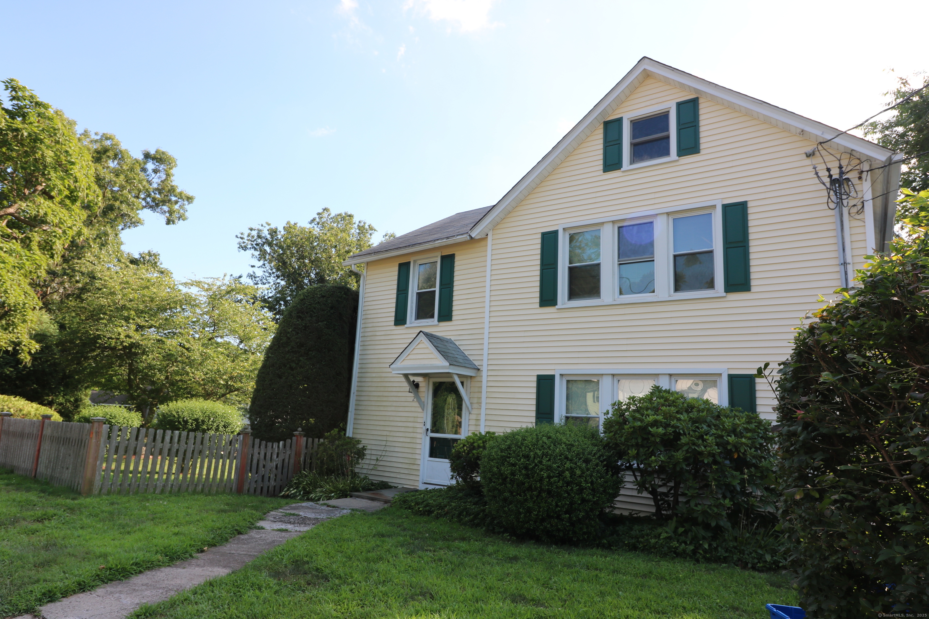 2 Oak Street