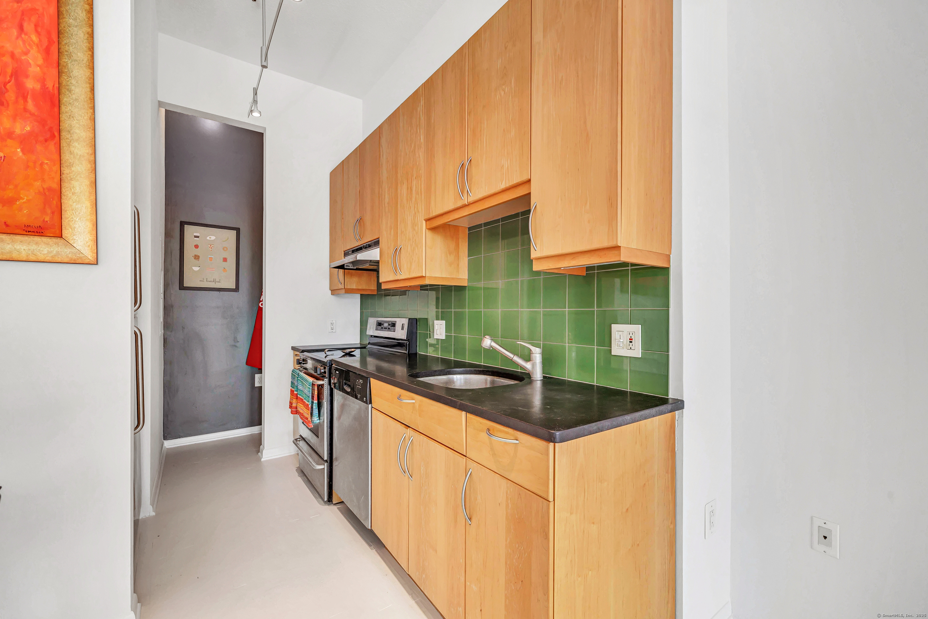 32 Haviland Street 210