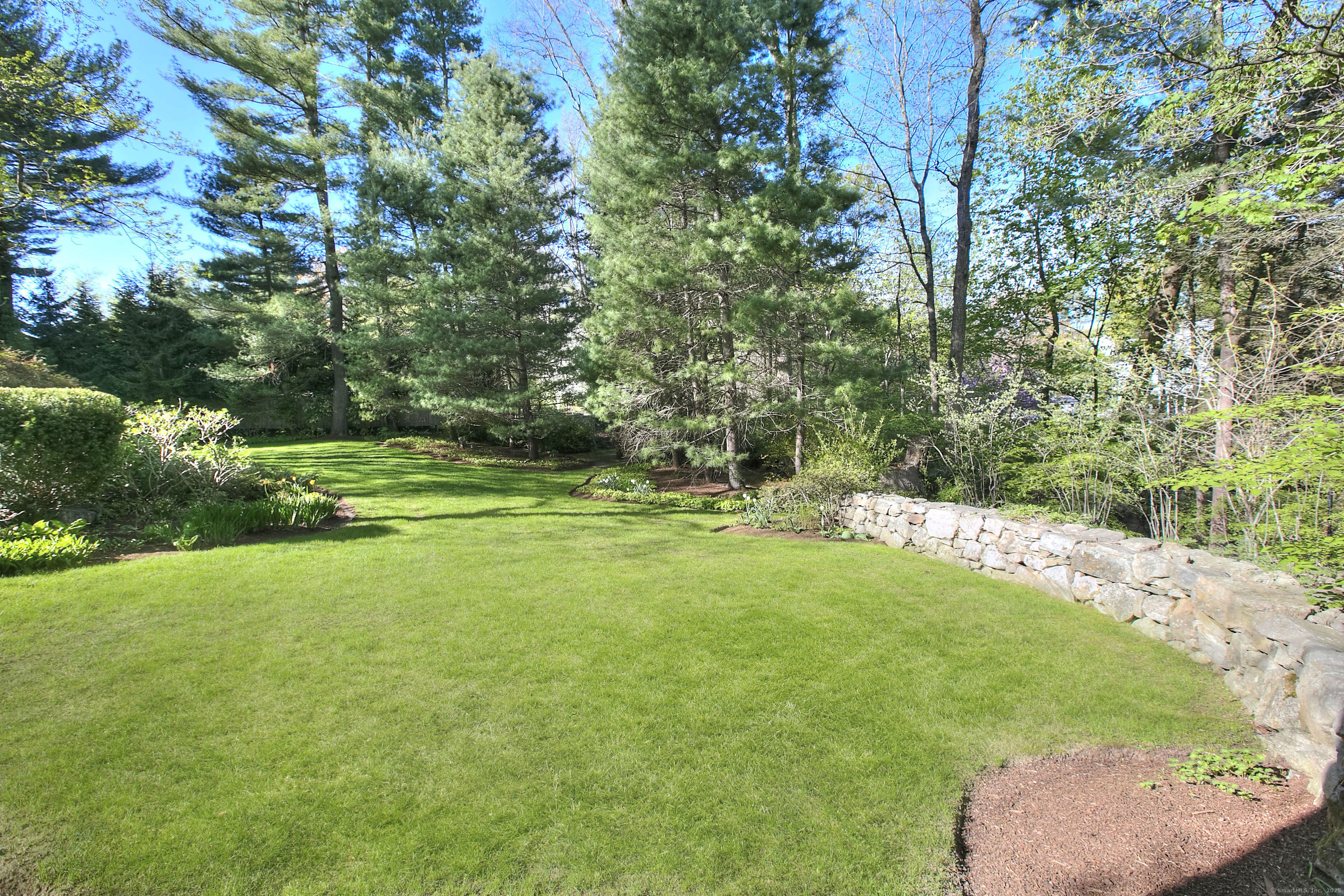 18 Stoneboat Road