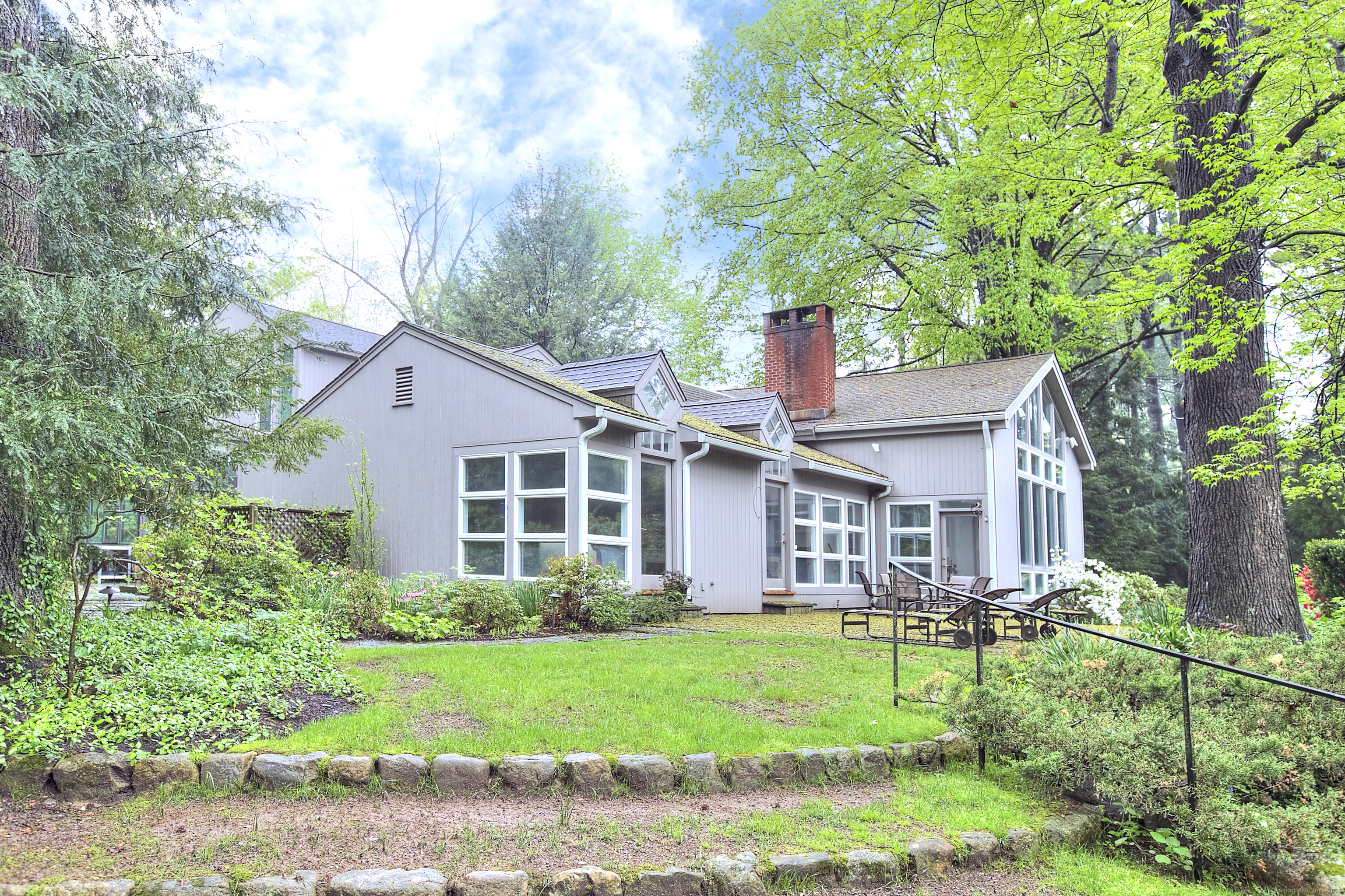 18 Stoneboat Road
