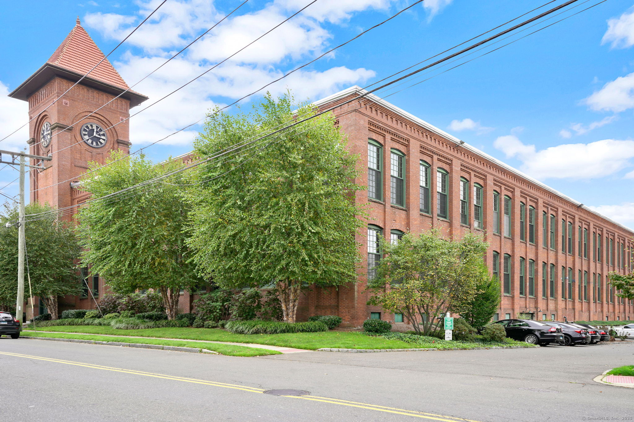 25 Grand Street APT 102