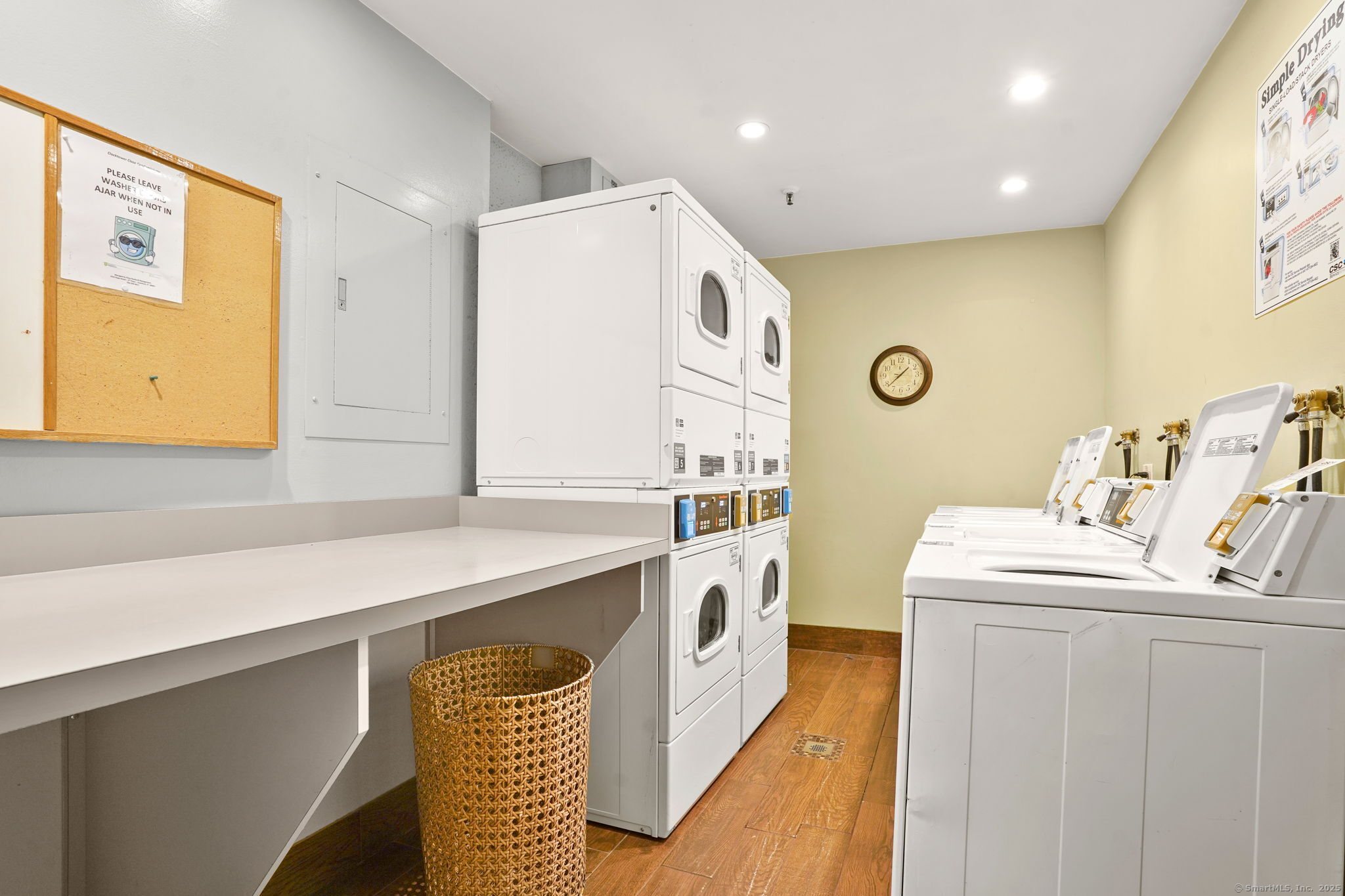 25 Grand Street APT 102